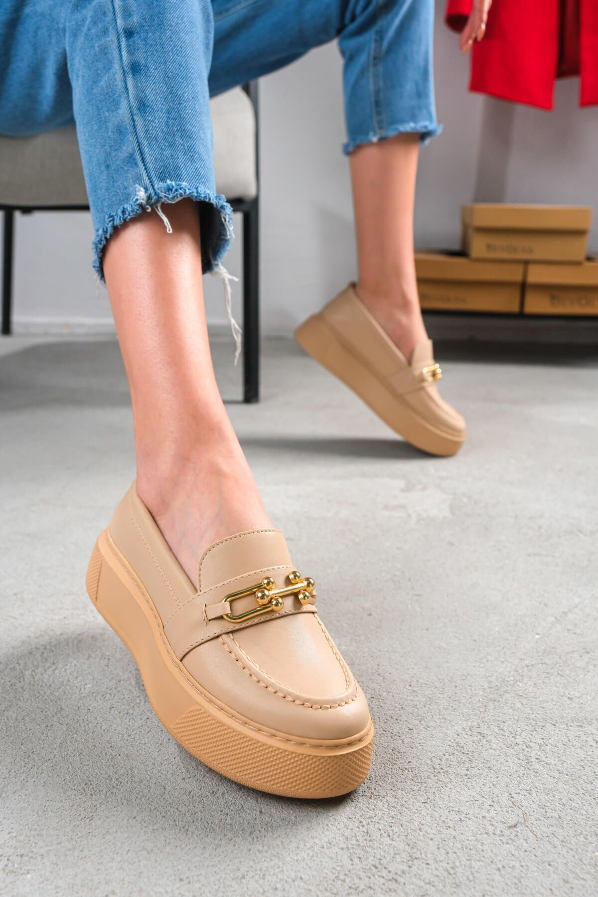 Cover Nude Gold Zincirli Deri Günlük Kullanım Loafer Kadın Ayakkabı