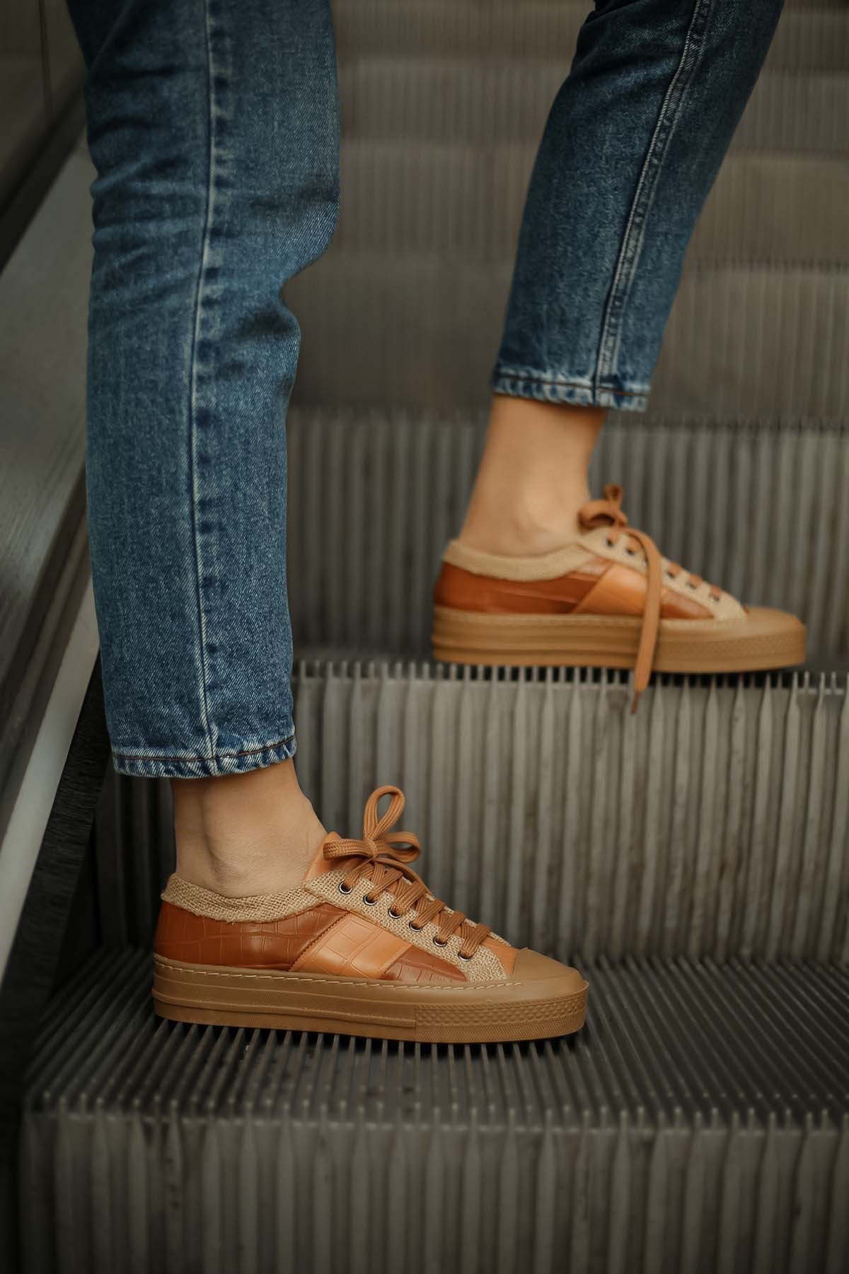 Emy Vans Taban Sneaker