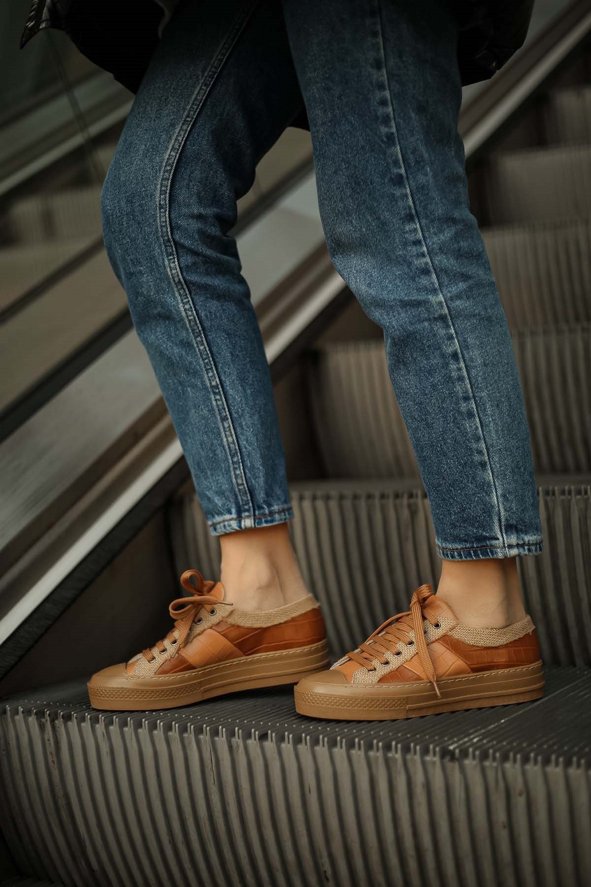 Emy Vans Taban Sneaker