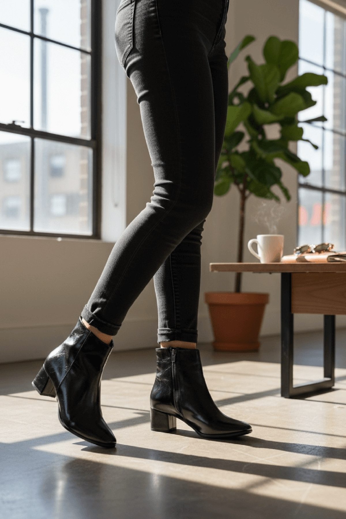 Fiamma Siyah Kırışık Rugan ( 5 Cm Topuklu ) Günlük Kullanım Kadın Botu