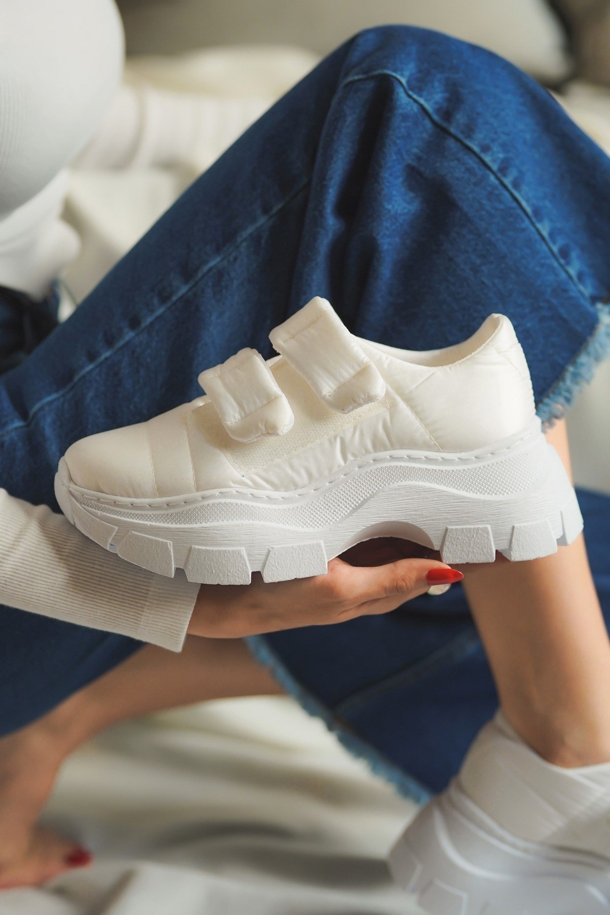 Lepa Beyaz Cırtlı Günlük Bayan Sneaker