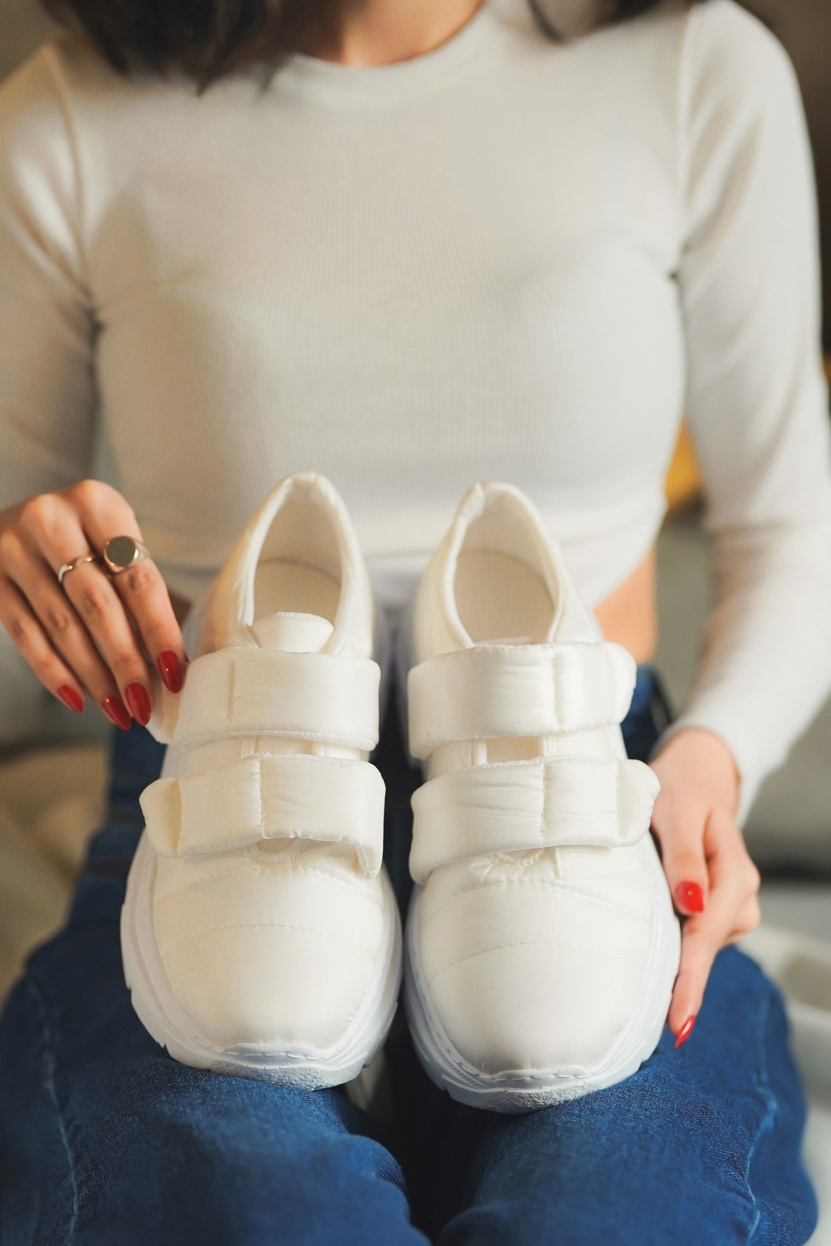 Lepa Beyaz Cırtlı Günlük Bayan Sneaker