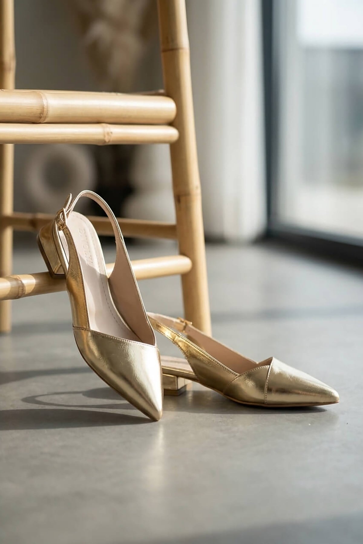 Lidya Gold (3 cm) Sivri Burunlu Günlük Kullanım Topuklu Babet