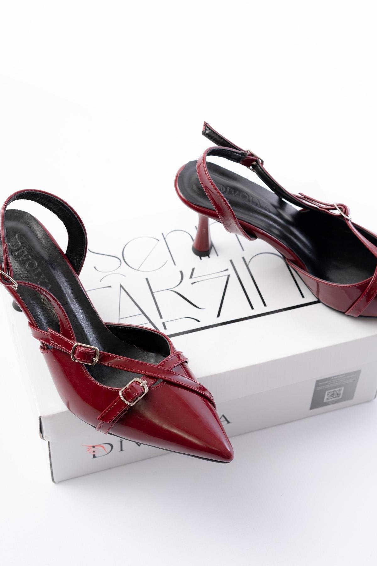 Pony Bordo Rugan ( 8 CM TOPUKLU ) Sivri Burun Kapalı Tokalı Arkası Açık Stiletto Ayakkabı