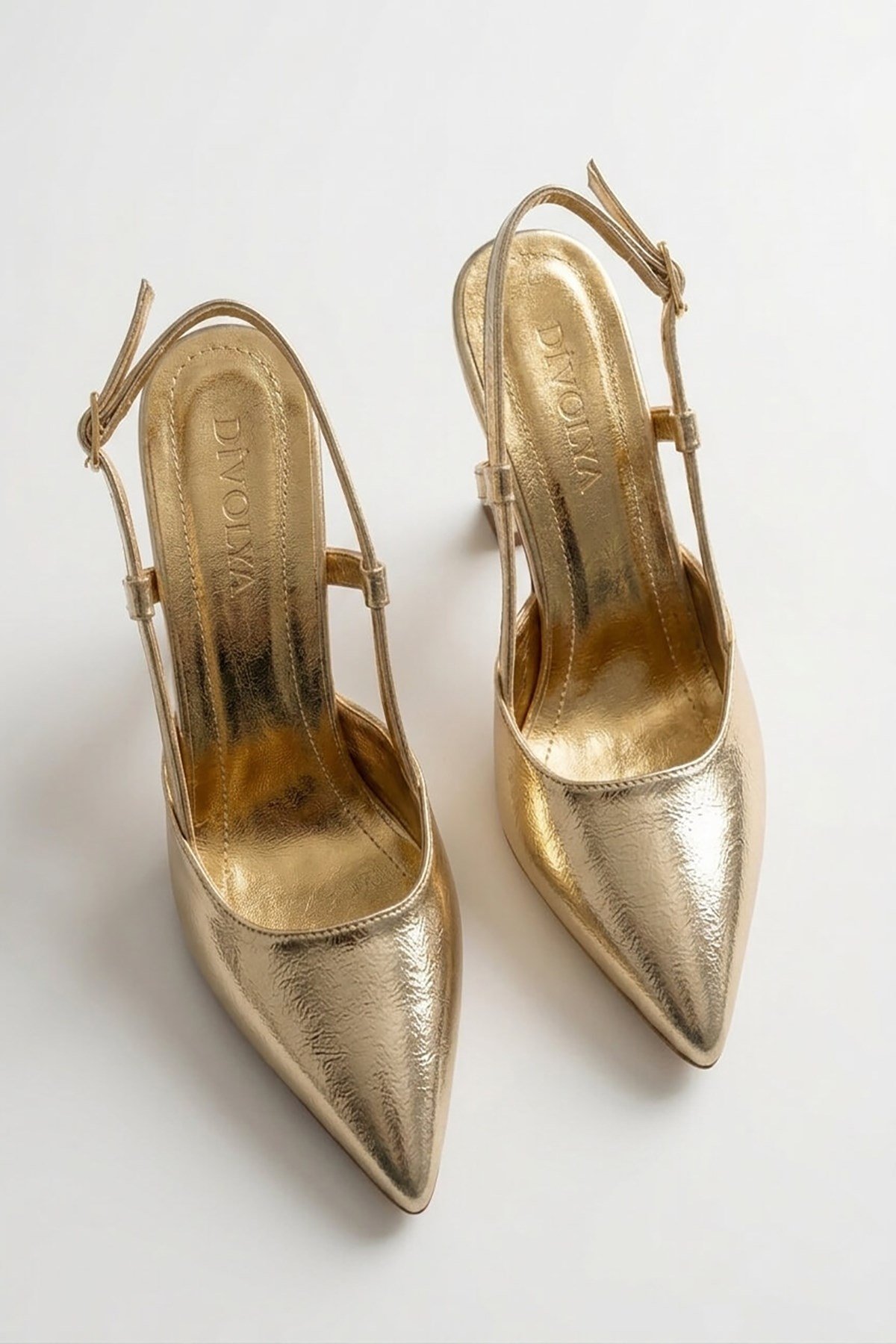 Semiras Gold Kırışık Rugan Yanları Açık ( 9 cm Topuklu ) Sivri Burun Topuklu Ayakkabı