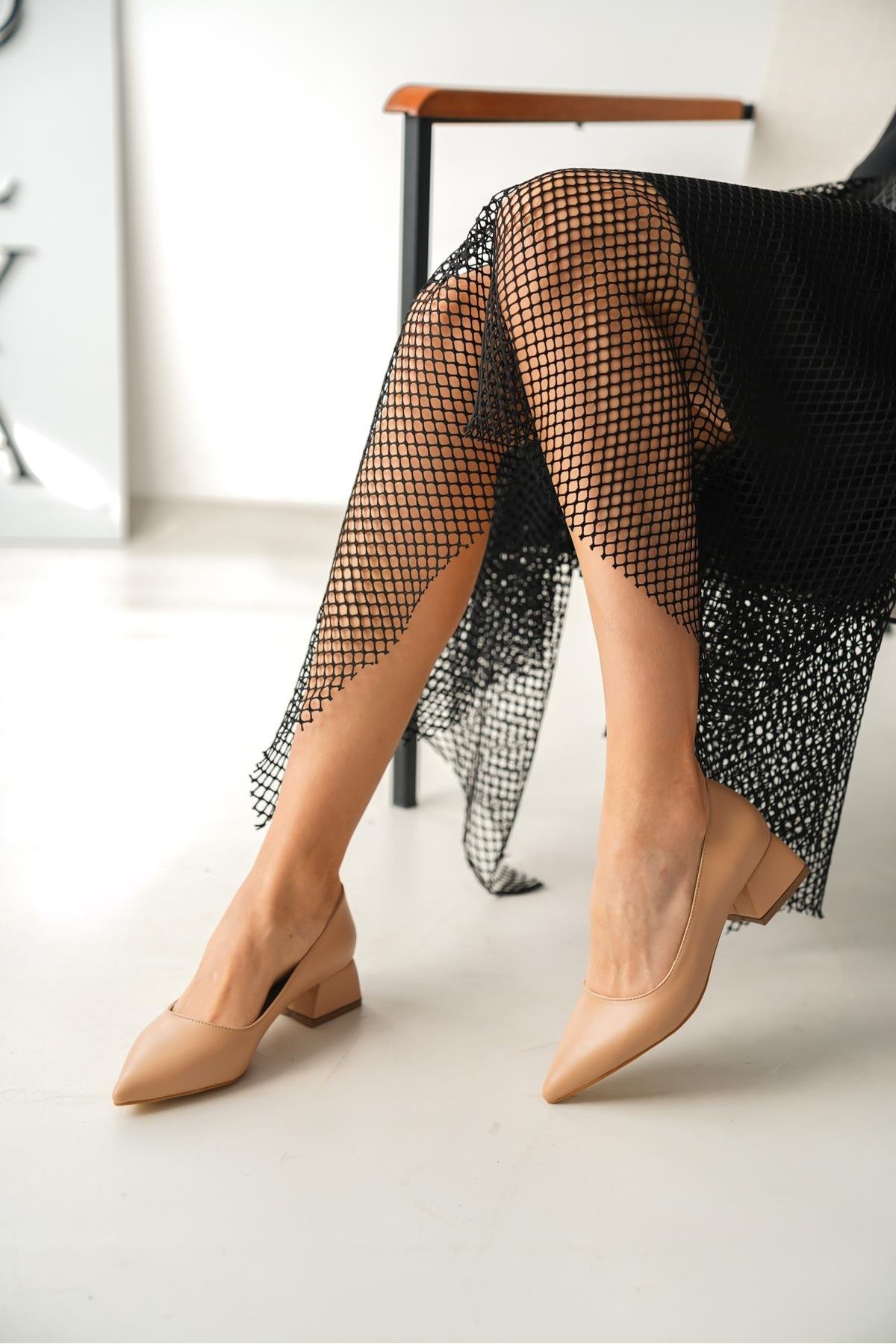 Spark Nude Sivri Burun Kısa Topuklu (4cm) Günlük Ayakkabı