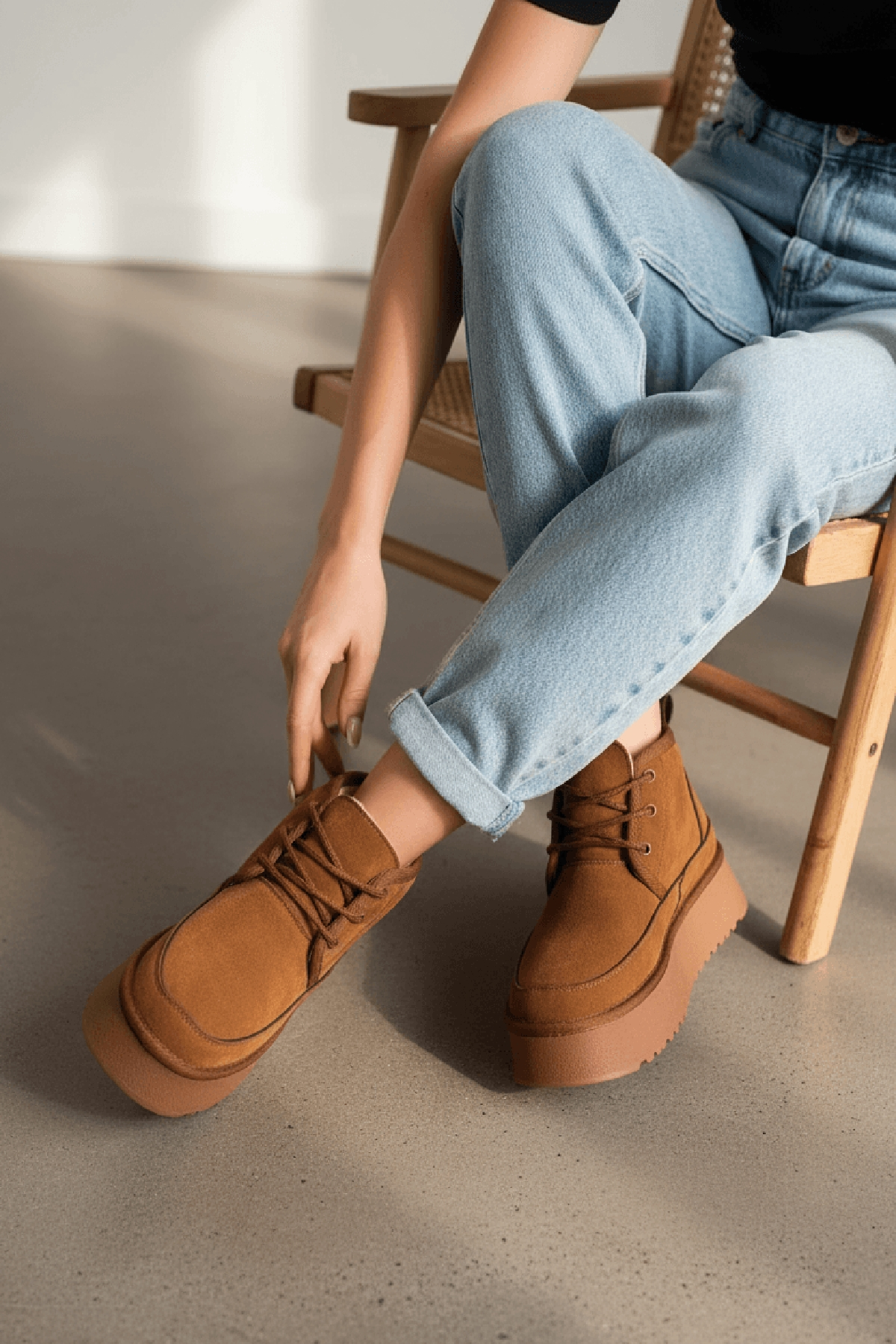 Ugy Taba (4.5 CM) İçi Kürklü Bağcıklı Günlük Kullanım Bot