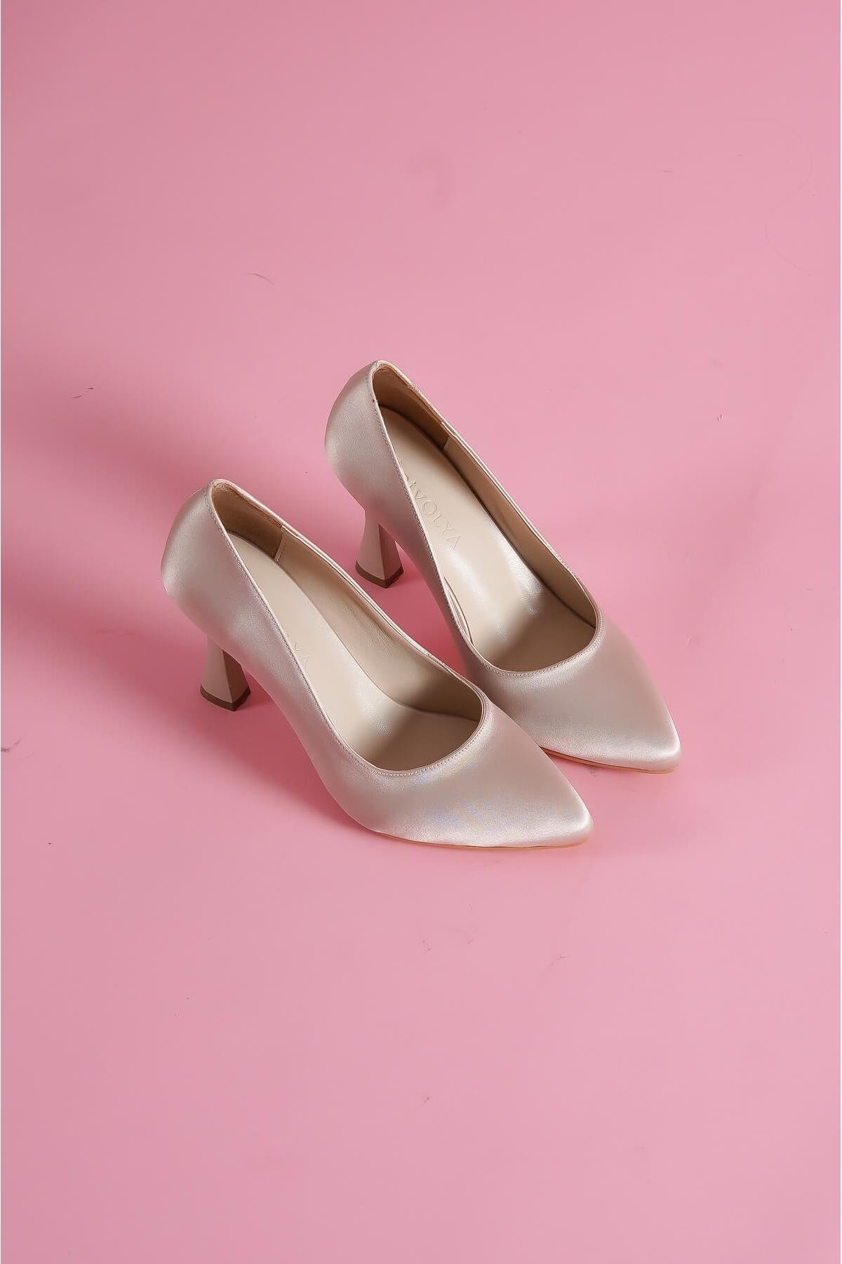 Vest Bej Saten Günlük Kullanım Stiletto