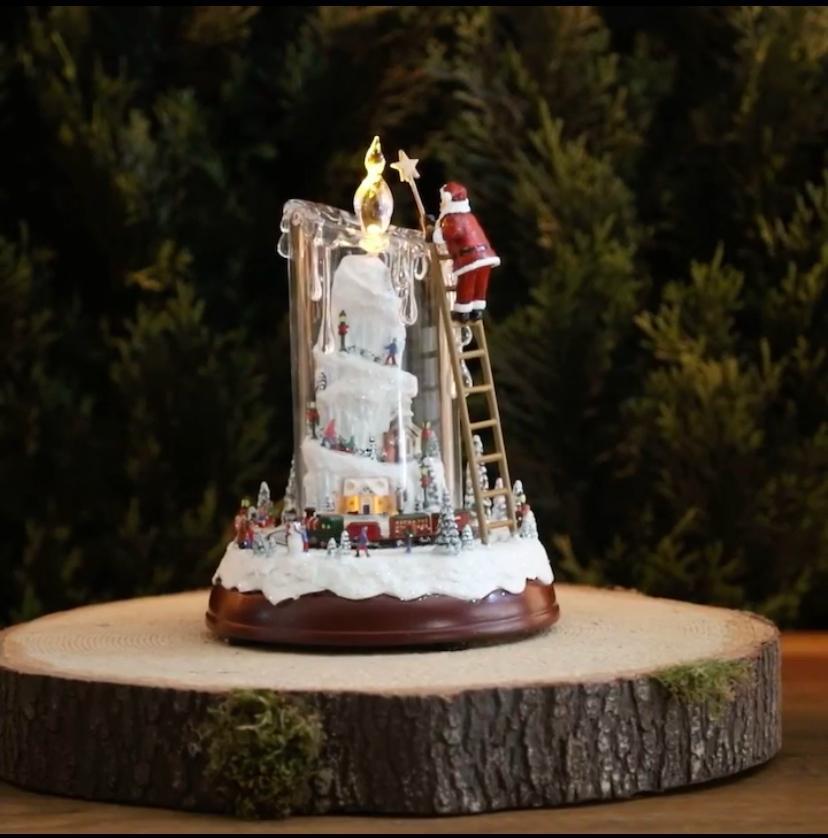 Santa With Candle Musical Animated 