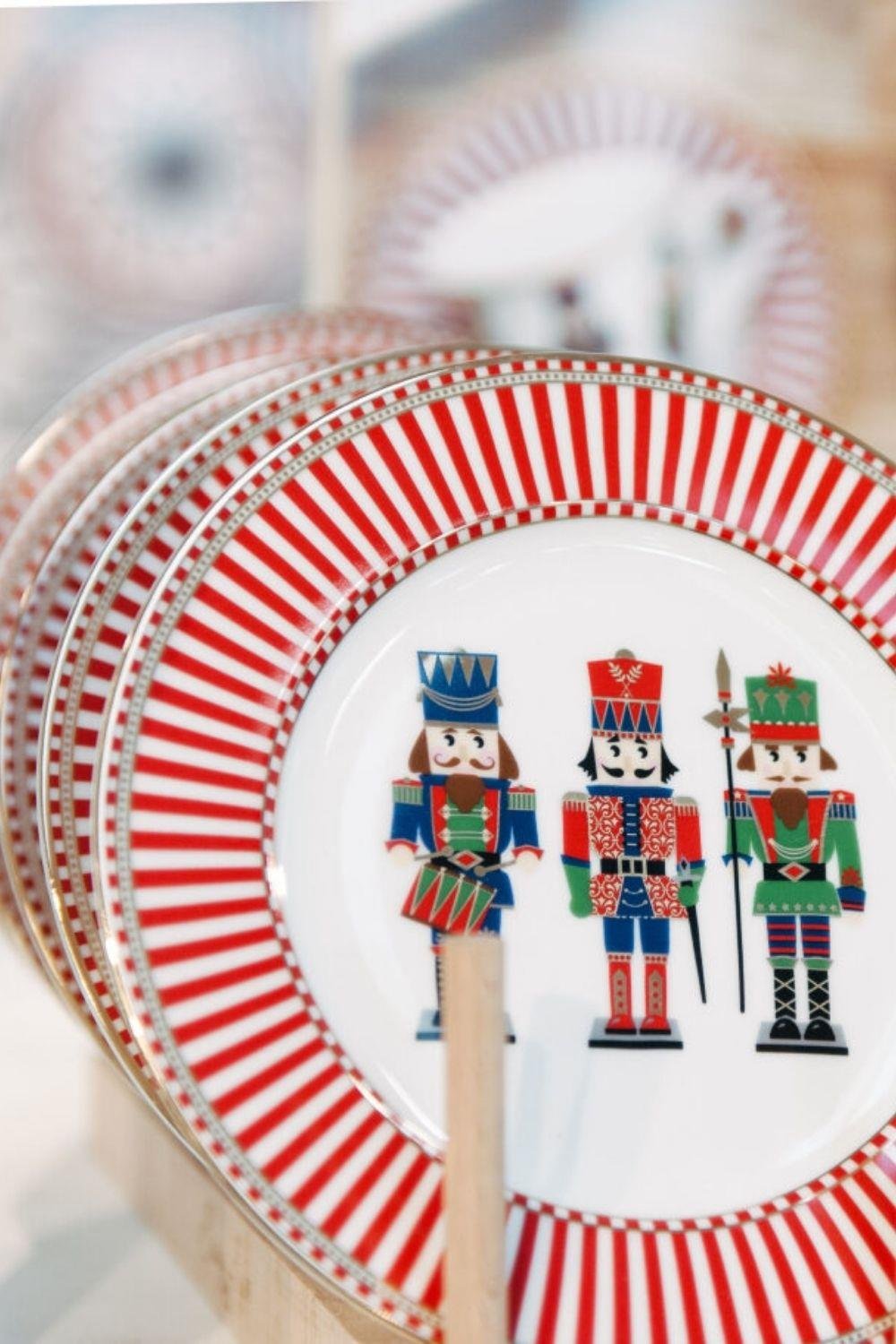 Kurşun Asker Pasta Tabağı 19 cm