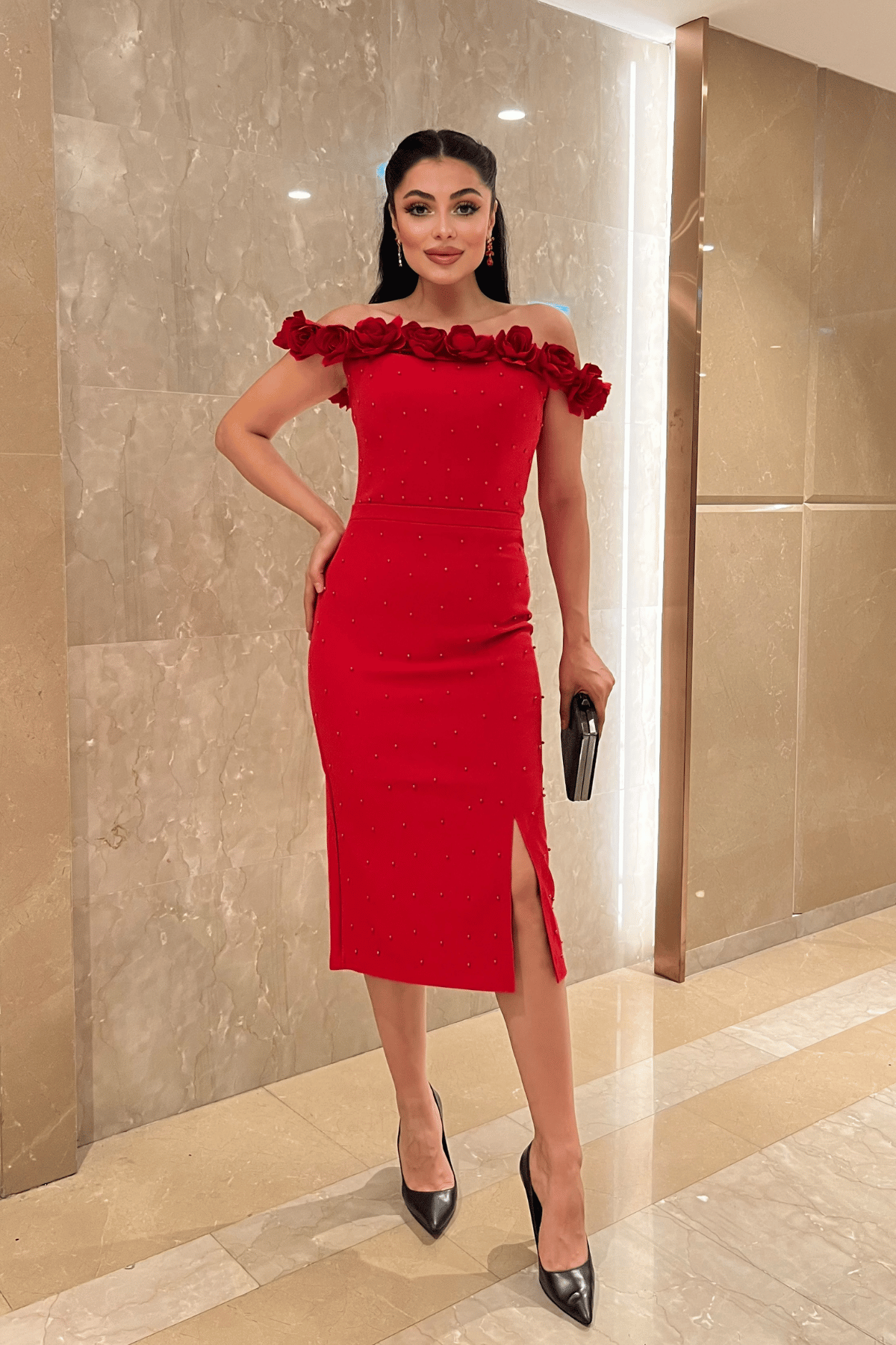 Atlas Kumaş Çiçekli İnci Detaylı Kalem Elbise - KIRMIZI