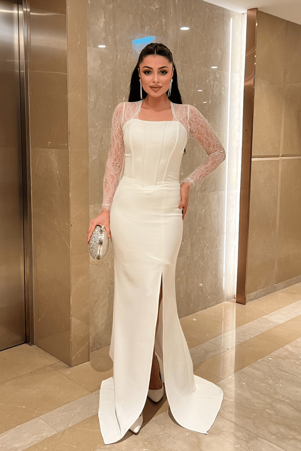 Atlas Kumaş Dantel Detaylı Korseli Abiye Elbise - BEYAZ