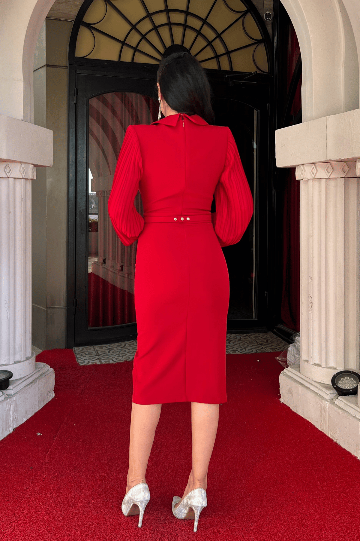 Atlas Kumaş Kolları Pile Detaylı Ceket Elbise - KIRMIZI