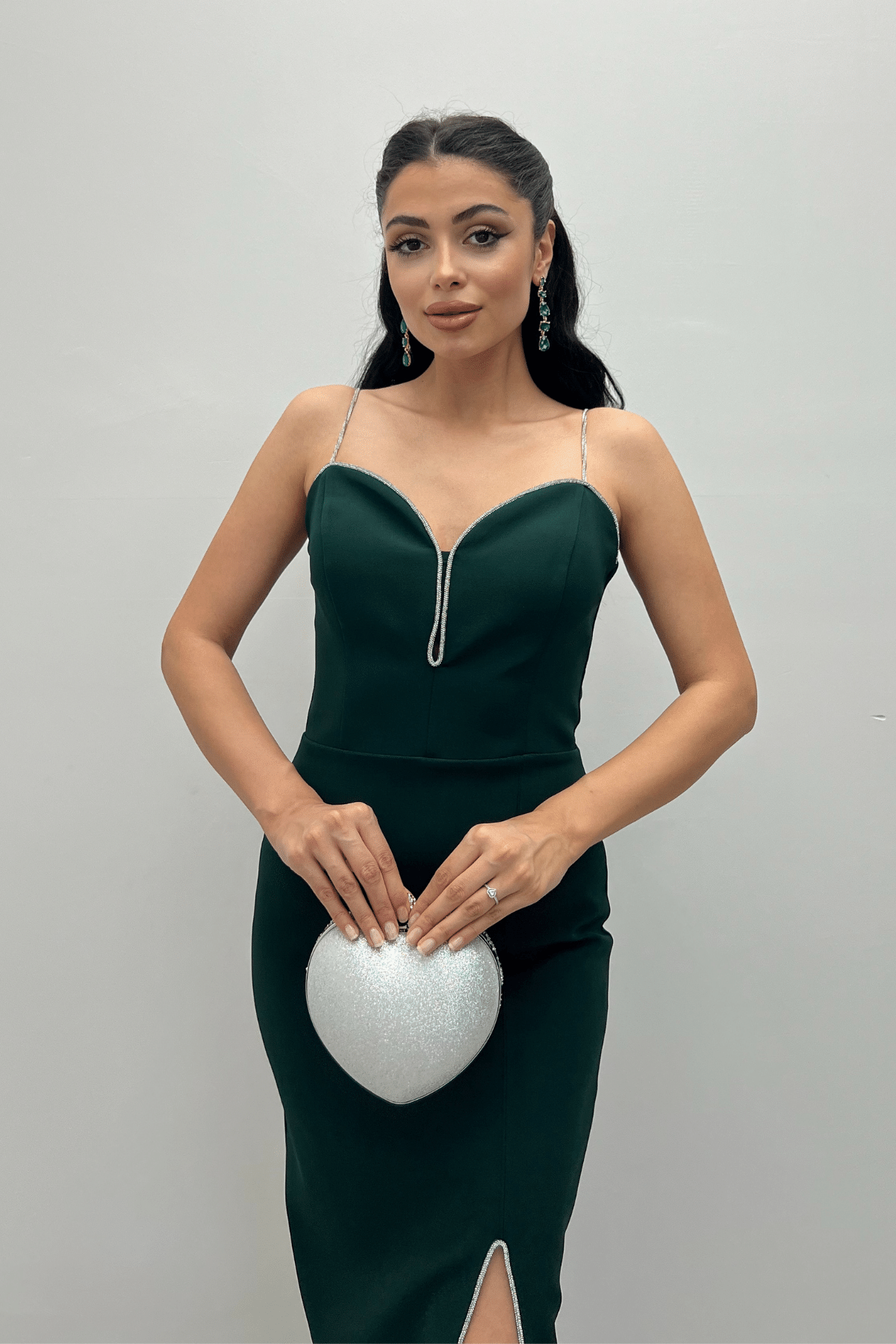 Atlas Kumaş Payet Askı Detaylı Kalem Elbise - ZÜMRÜT YEŞİL