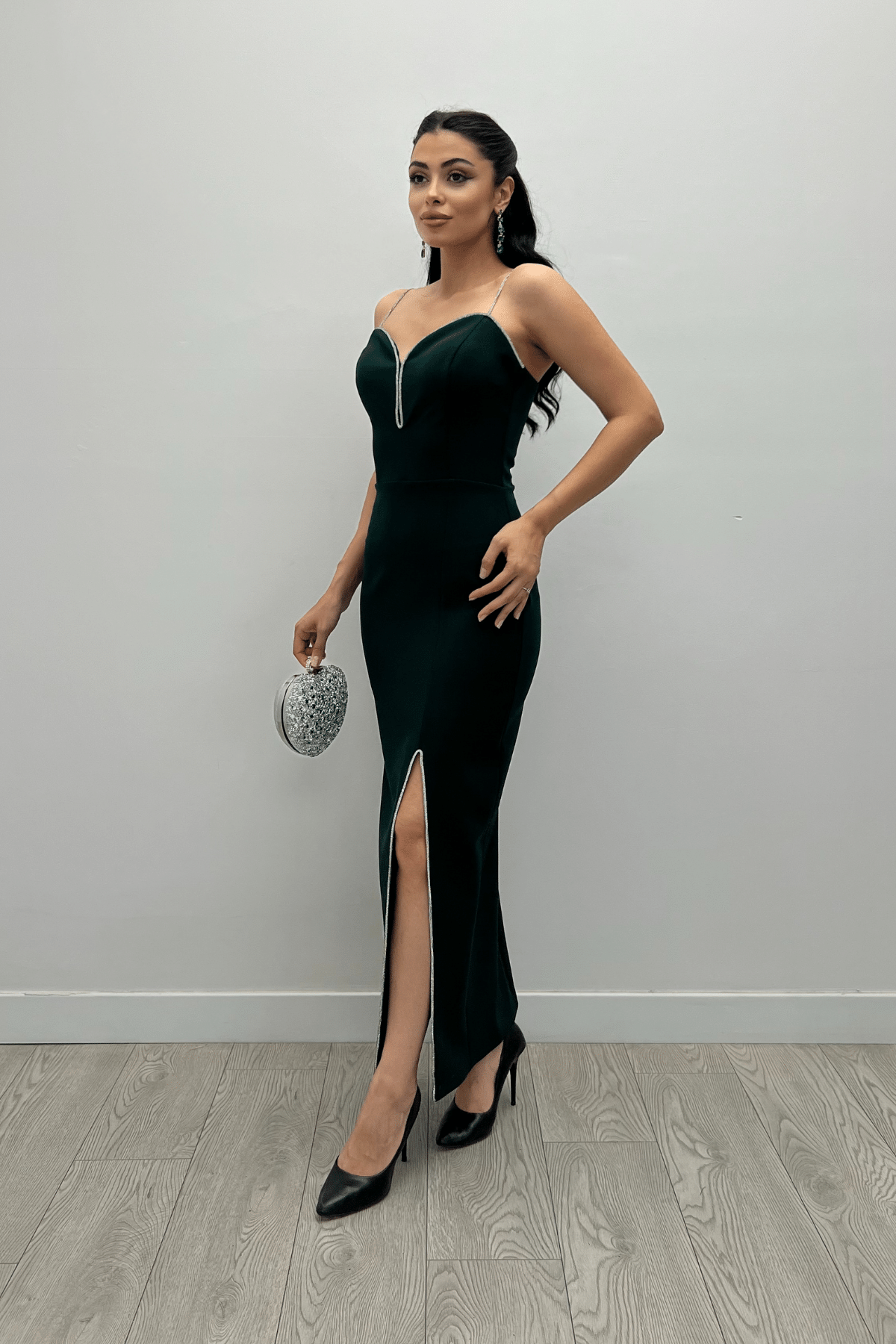 Atlas Kumaş Payet Askı Detaylı Kalem Elbise - ZÜMRÜT YEŞİL