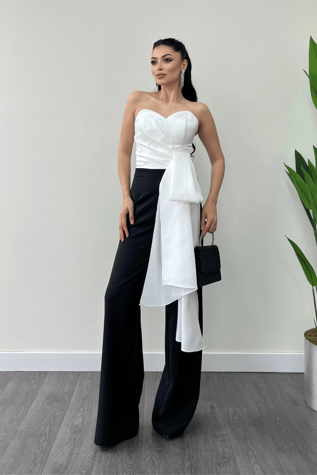 Atlas Kumaş Saten Detaylı Straplez Abiye Tulum - BEYAZ/SİYAH