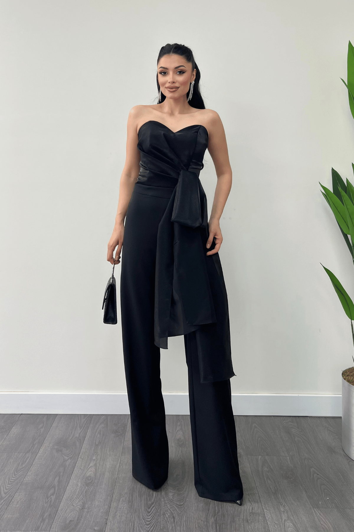 Atlas Kumaş Saten Detaylı Straplez Abiye Tulum - SİYAH