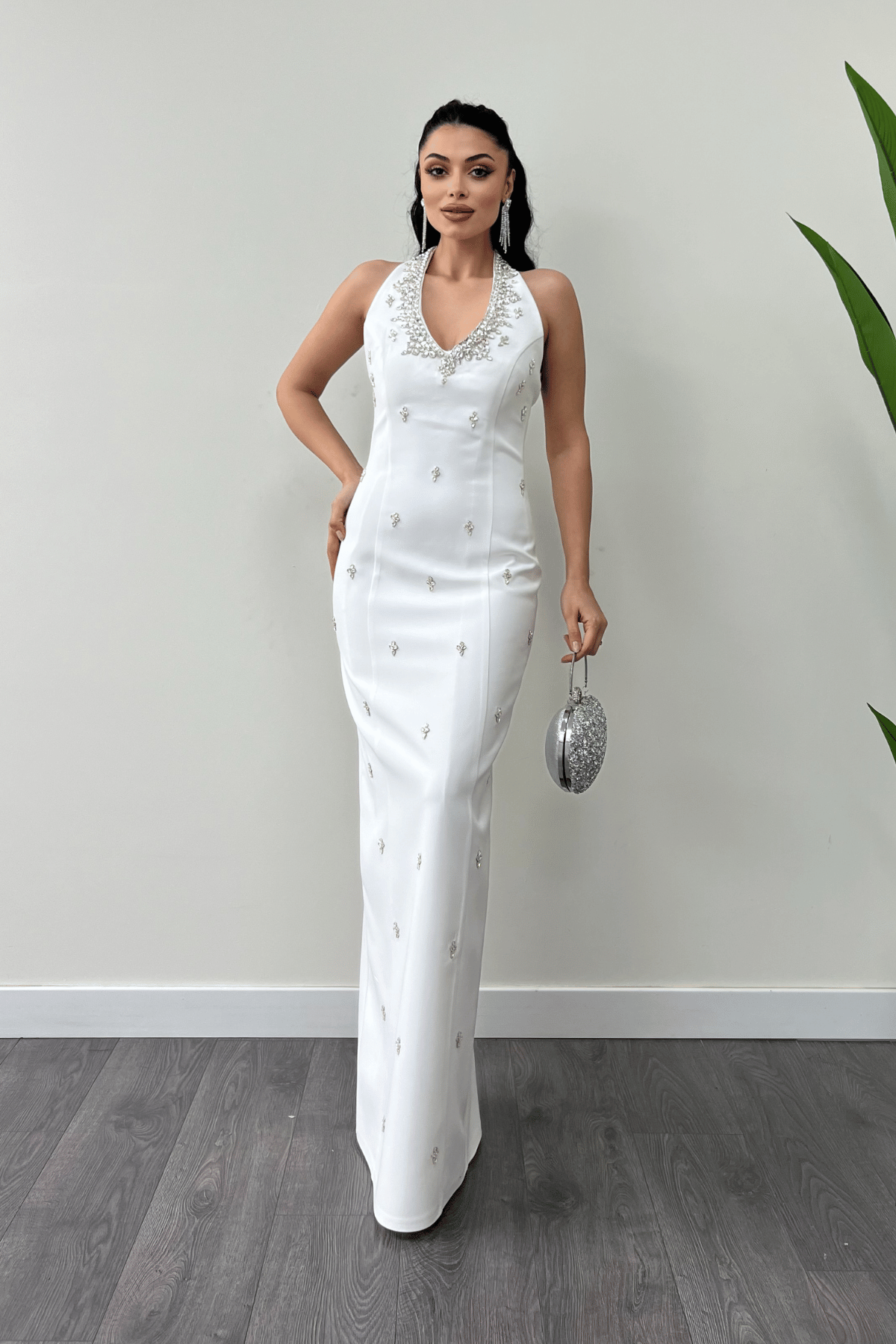 Atlas Kumaş Taş Detaylı Boyundan Bağlama Abiye Elbise - BEYAZ