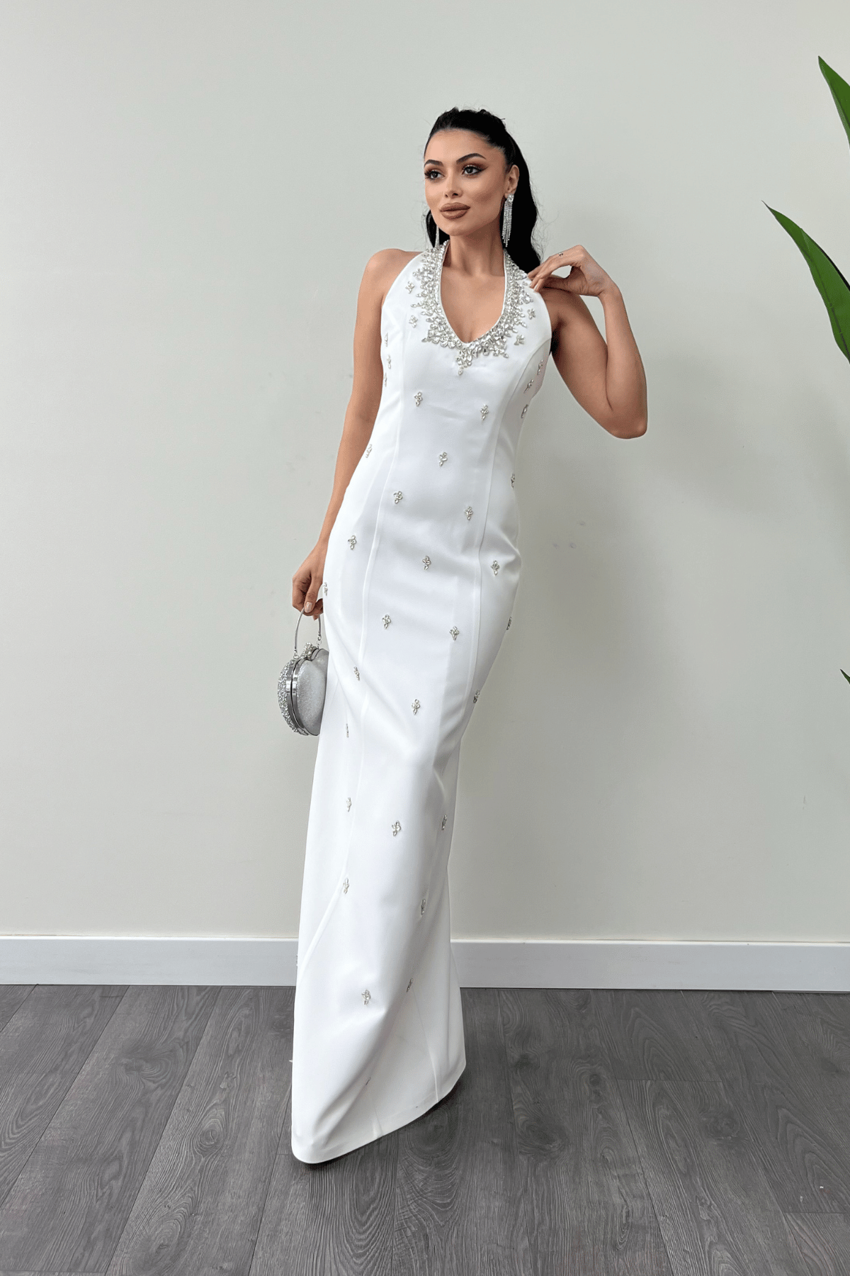 Atlas Kumaş Taş Detaylı Boyundan Bağlama Abiye Elbise - BEYAZ