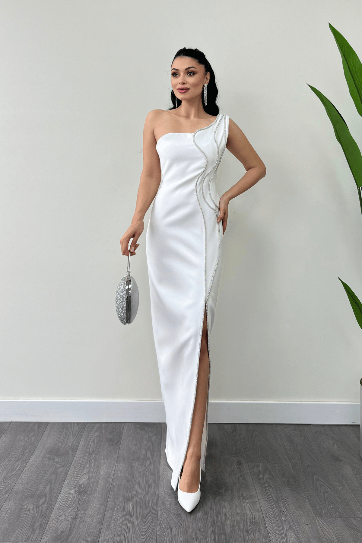 Atlas Kumaş Taşlı Şerit Detaylı Abiye Elbise - BEYAZ