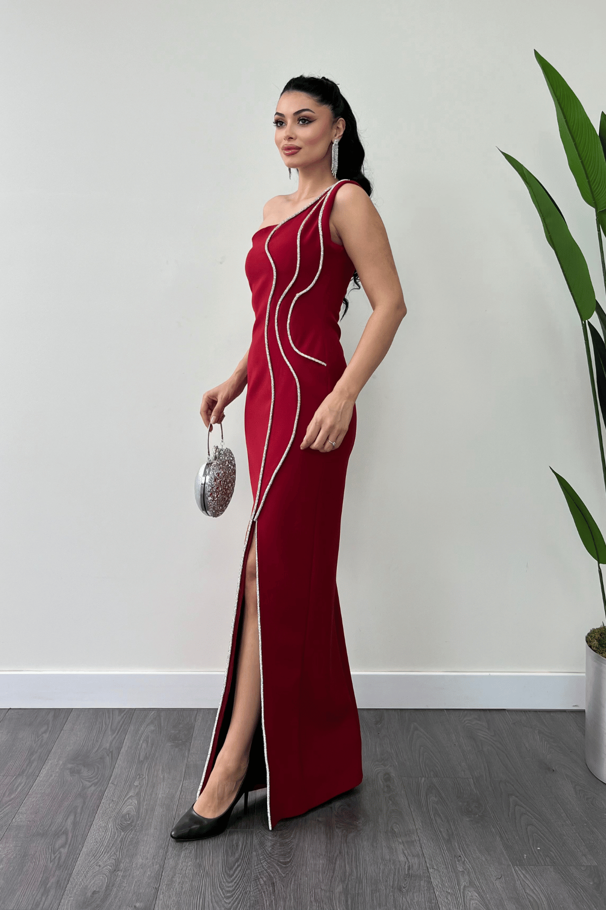 Atlas Kumaş Taşlı Şerit Detaylı Abiye Elbise - KIRMIZI