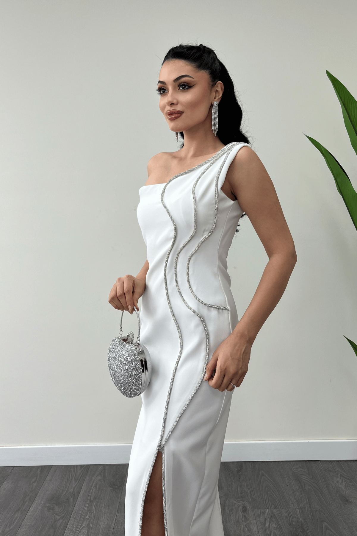 Atlas Kumaş Taşlı Şerit Detaylı Abiye Elbise - BEYAZ