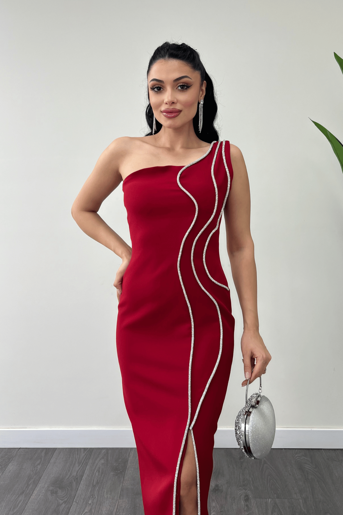 Atlas Kumaş Taşlı Şerit Detaylı Abiye Elbise - KIRMIZI