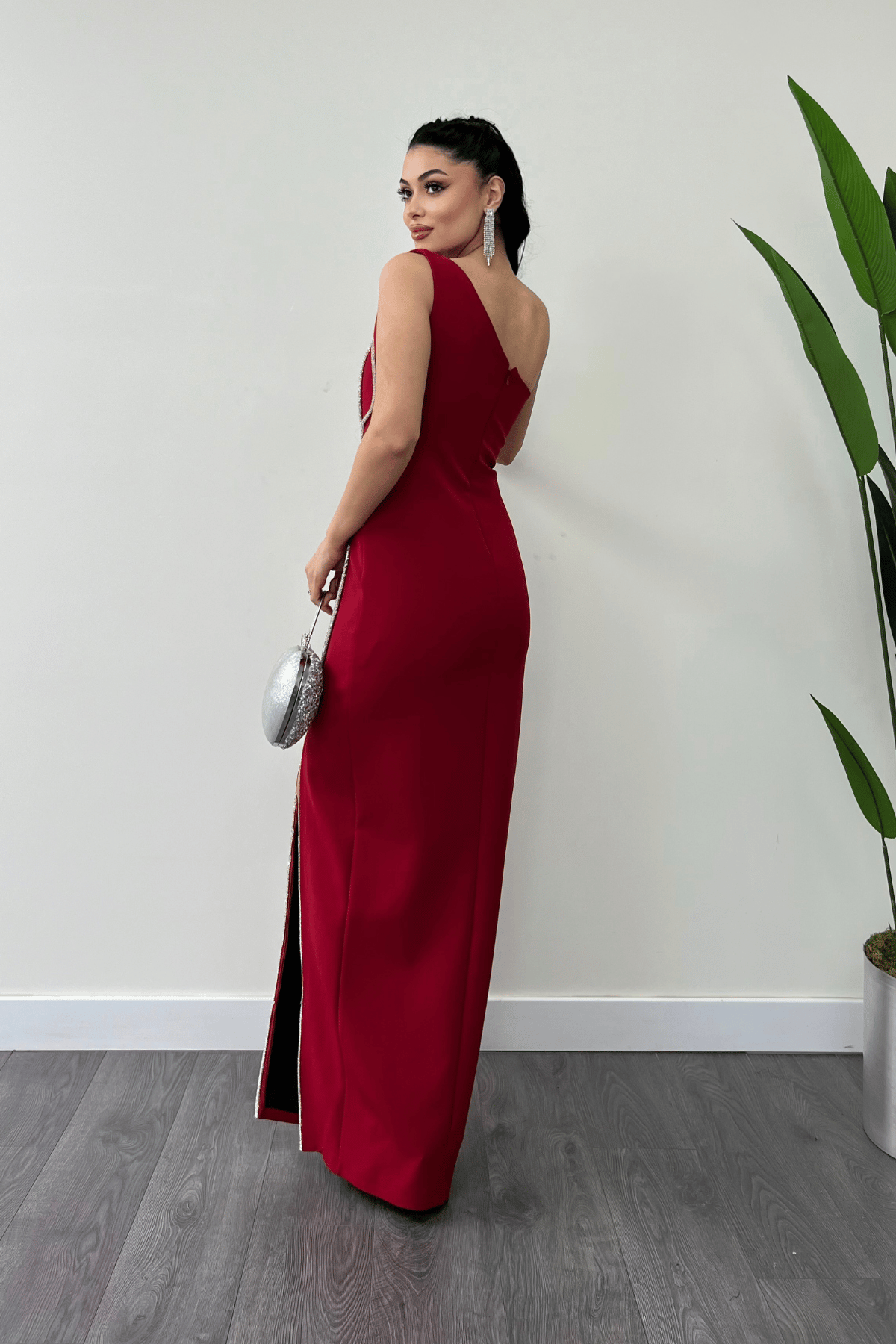 Atlas Kumaş Taşlı Şerit Detaylı Abiye Elbise - KIRMIZI