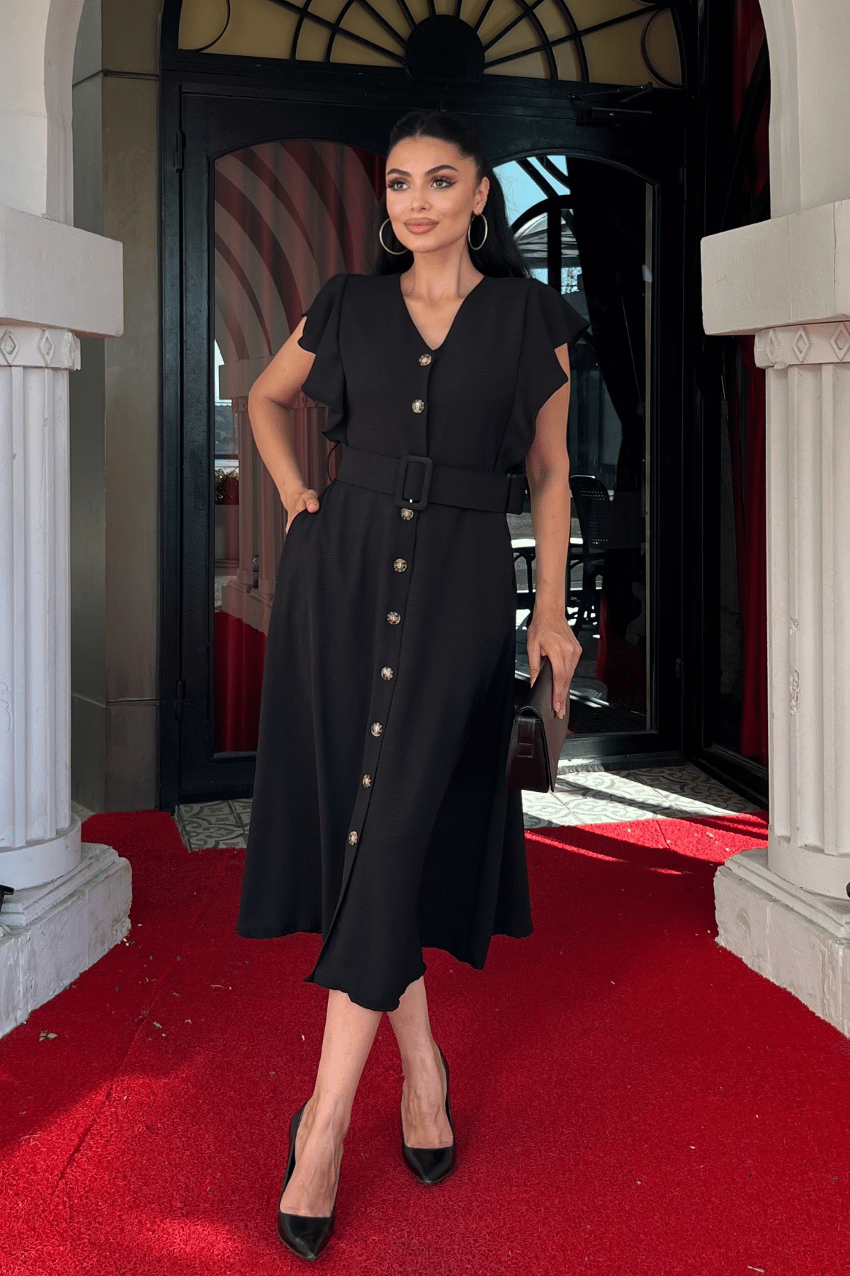 Ayrobin Kumaş Düğme Detaylı Elbise - SİYAH