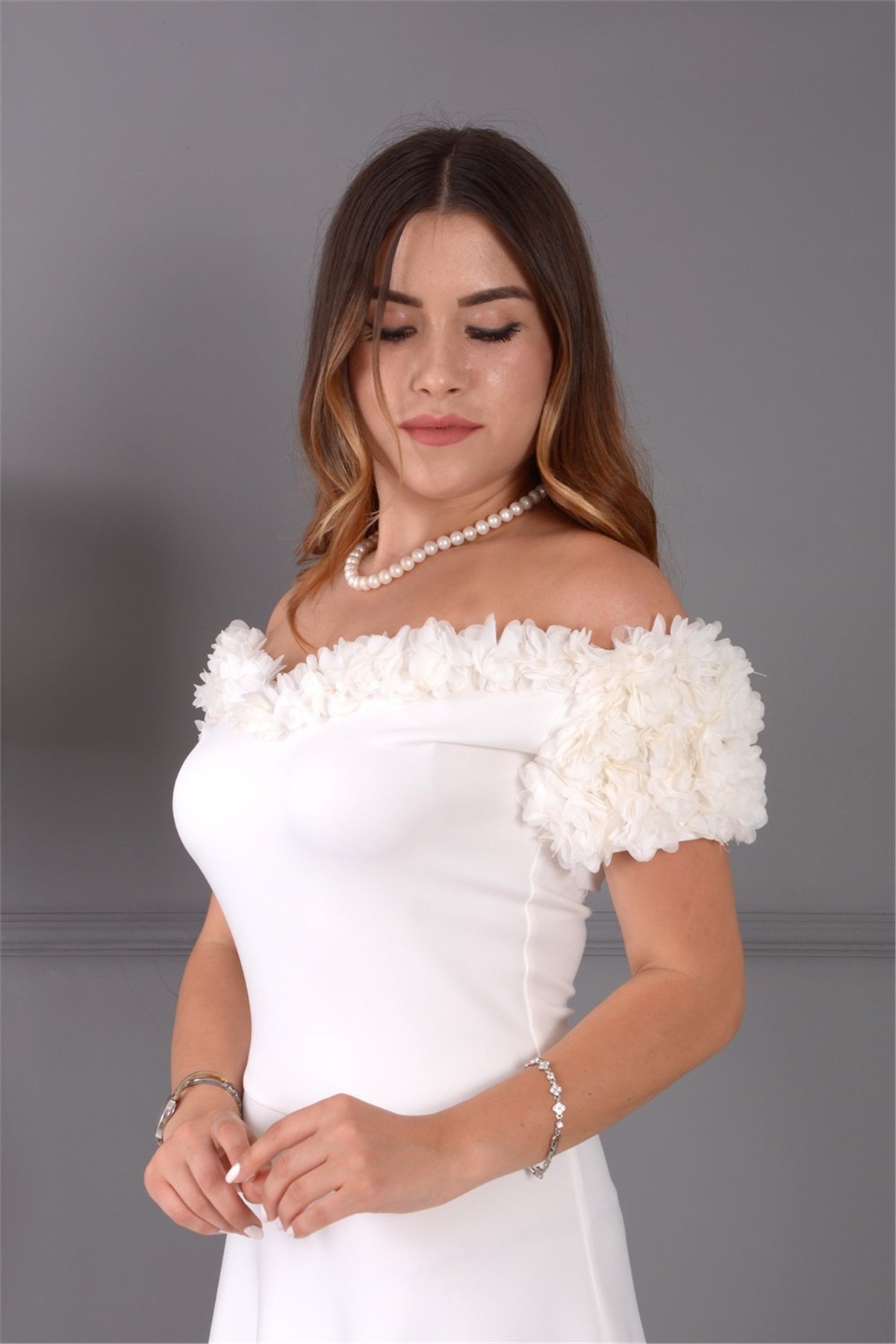 Çiçekli Elbise - Beyaz