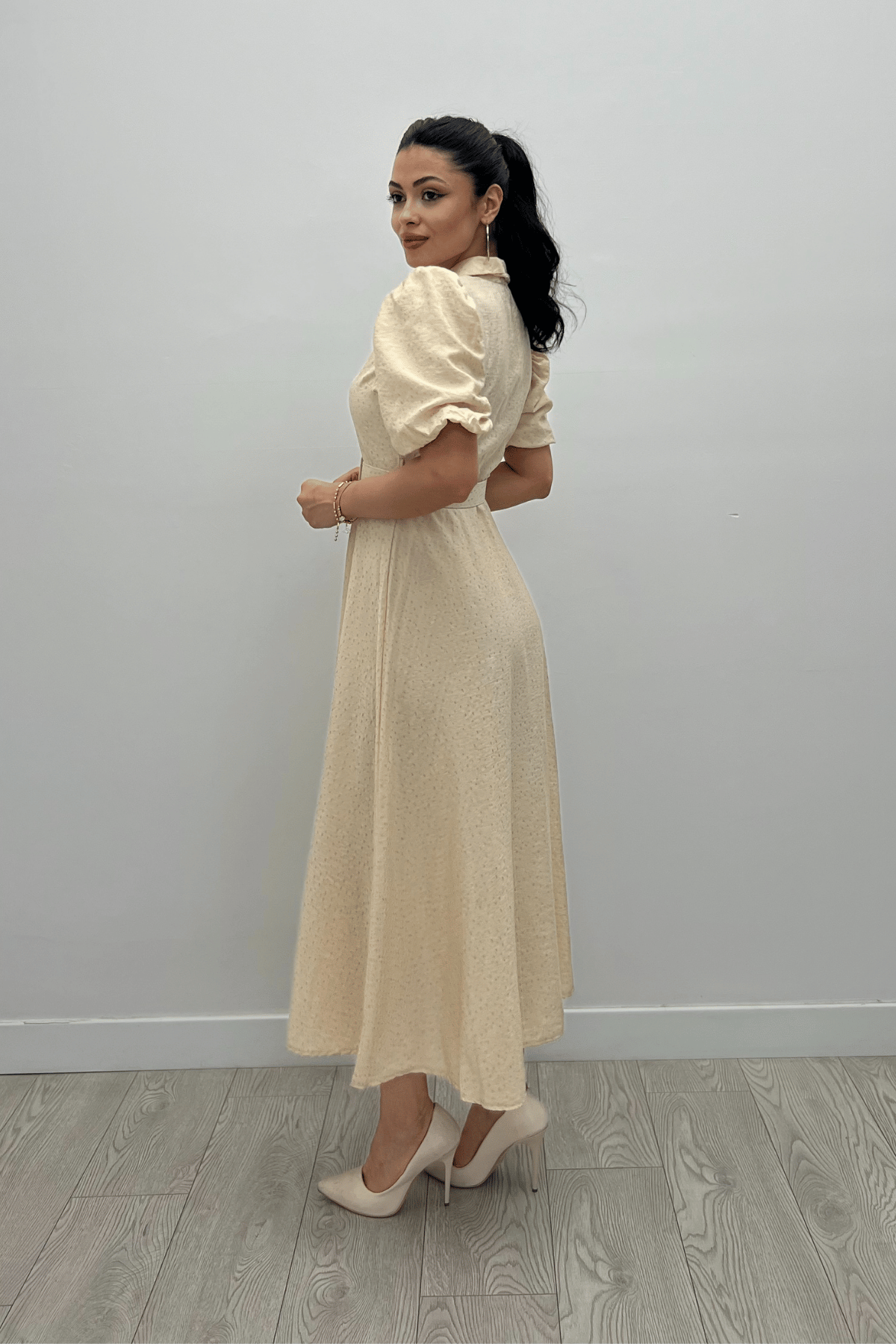 Cotton Kumaş Düğme Detaylı Gömlek Elbise - KREM