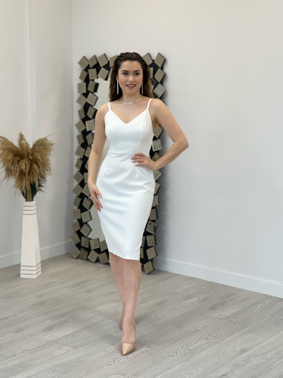 sleeveless midi dress\ white