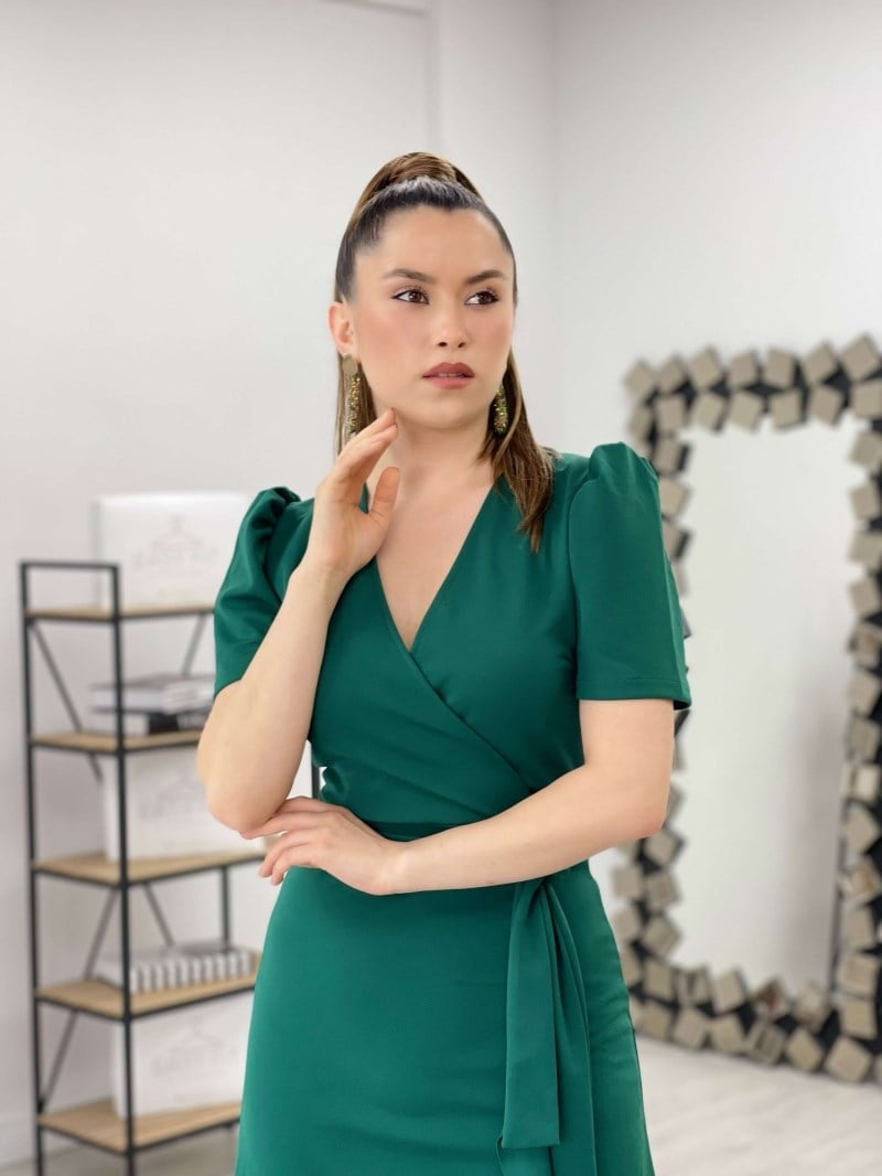 Crep Kumaş Midi Elbise  - ZÜMRÜT YEŞİL