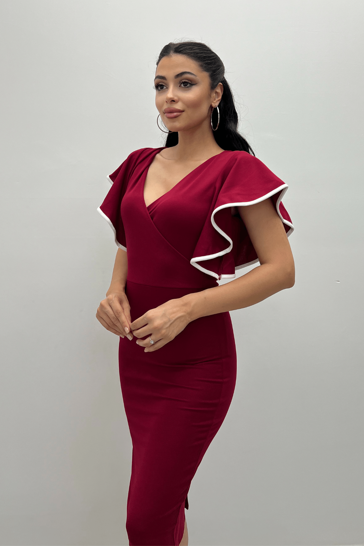 فستان مكشكش من قماش الكريب - بورجوندي