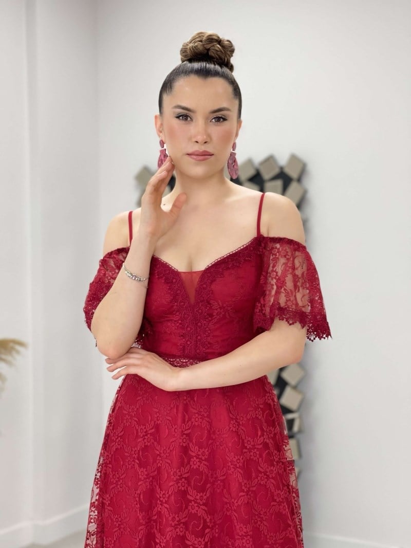 Dantel Kumaş Askılı Düşük Omuz Kiloş Elbise - BORDO