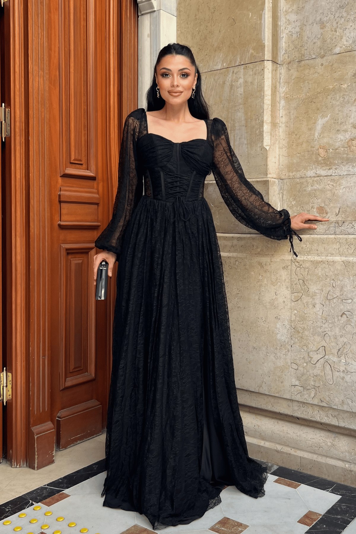 Dantel Kumaş Balen Detaylı Abiye Elbise - SİYAH