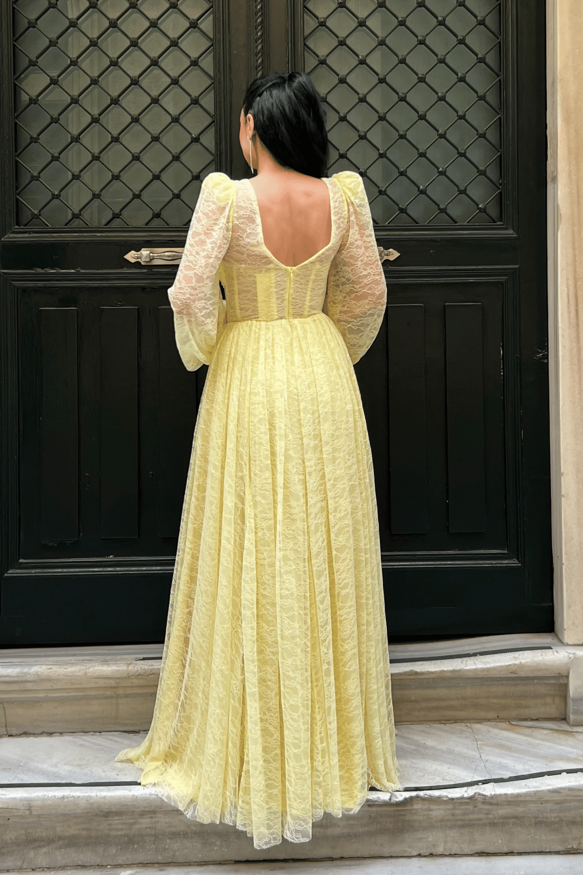 Dantel Kumaş Balen Detaylı Abiye Elbise - SARI