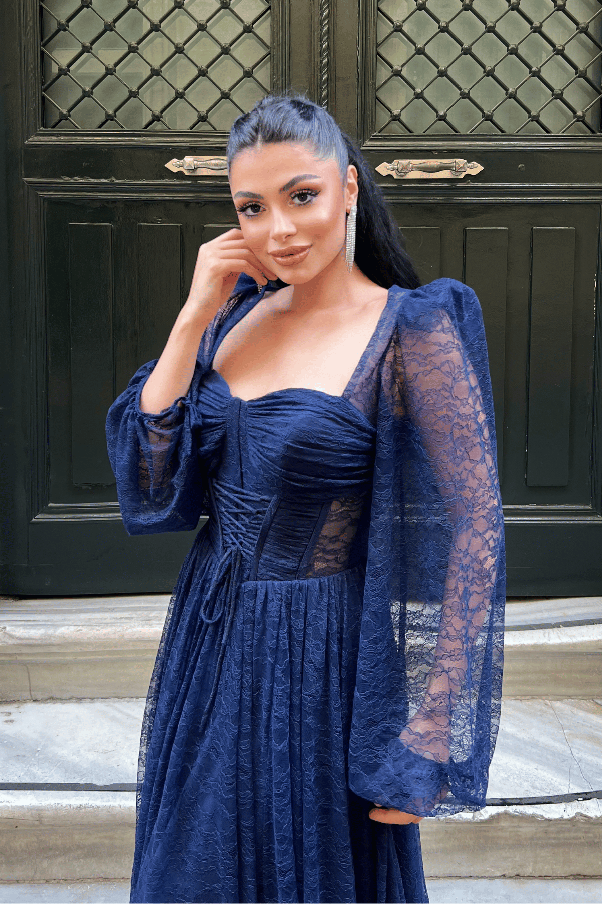 Dantel Kumaş Balen Detaylı Abiye Elbise - LACİVERT