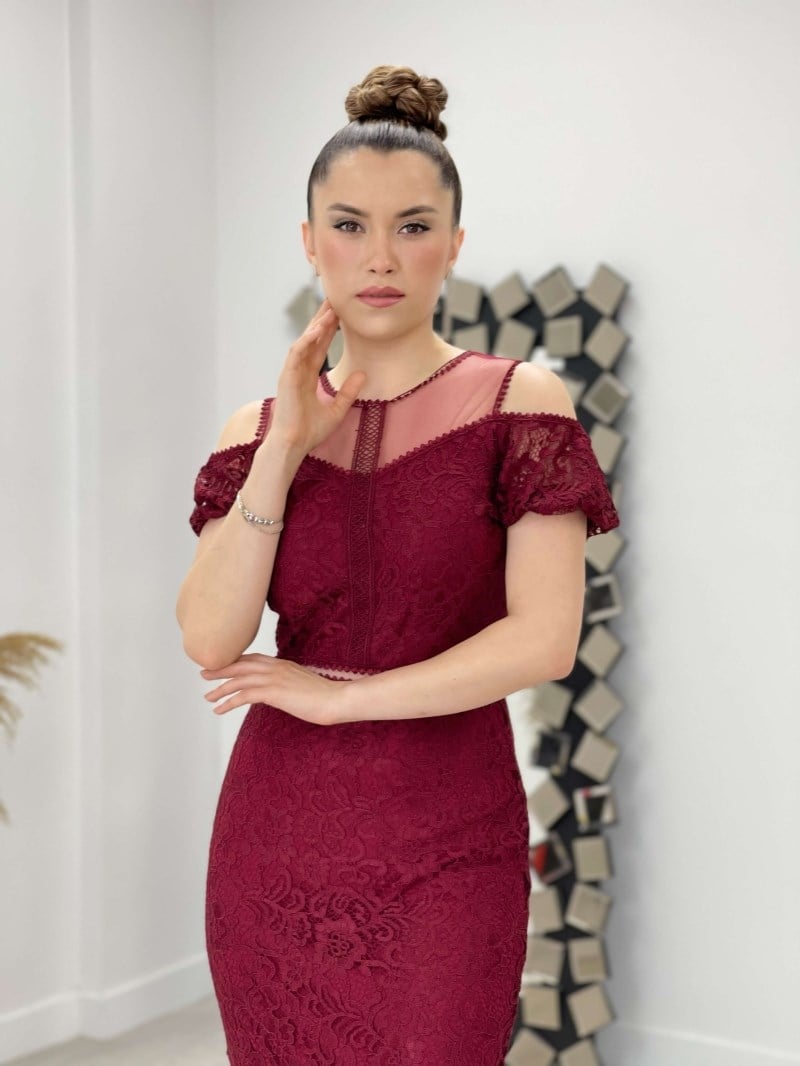 Dantel Kumaş Balık Elbise - BORDO