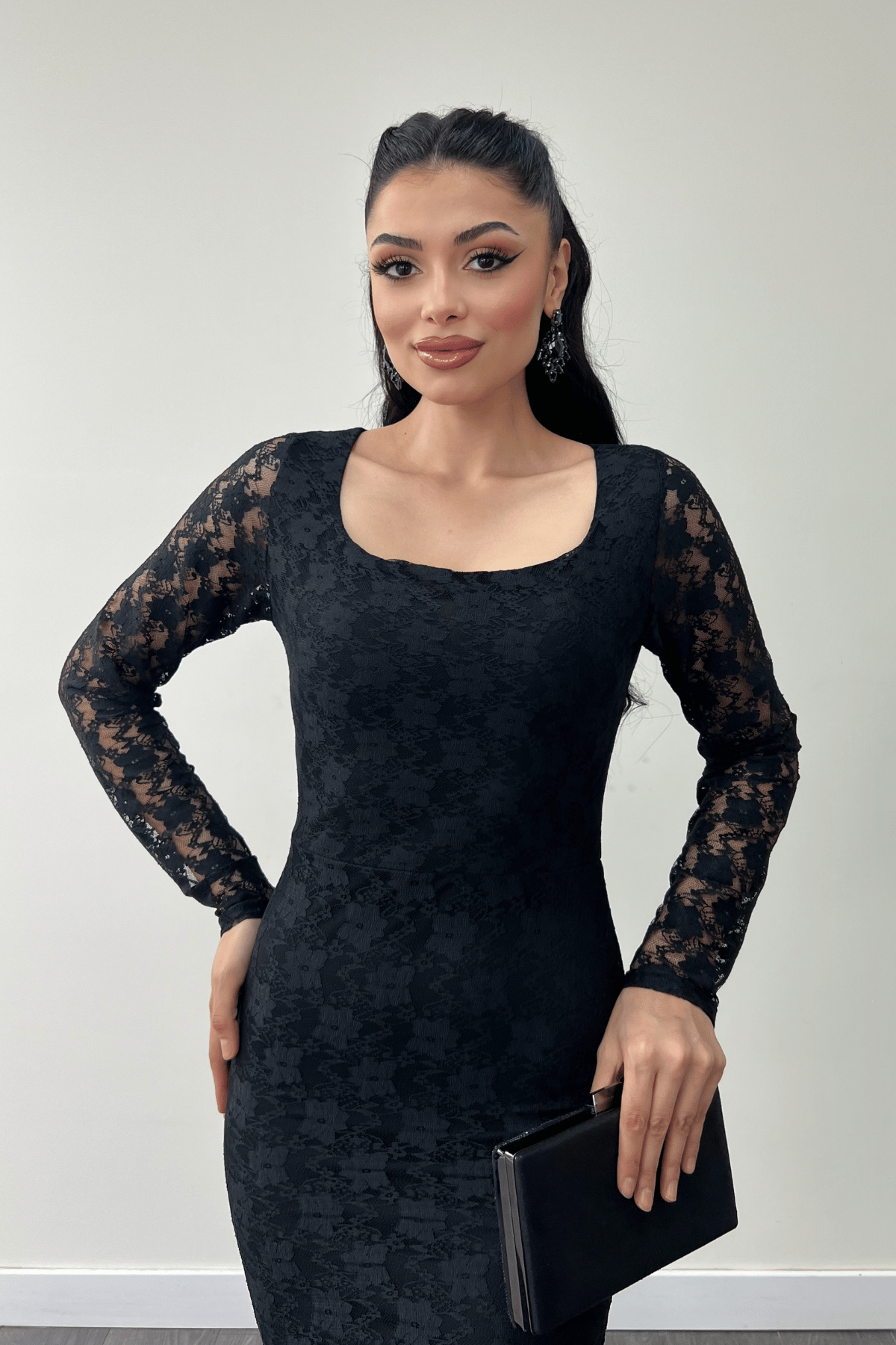 Dantel Kumaş Kare Yaka Balık Elbise - SİYAH