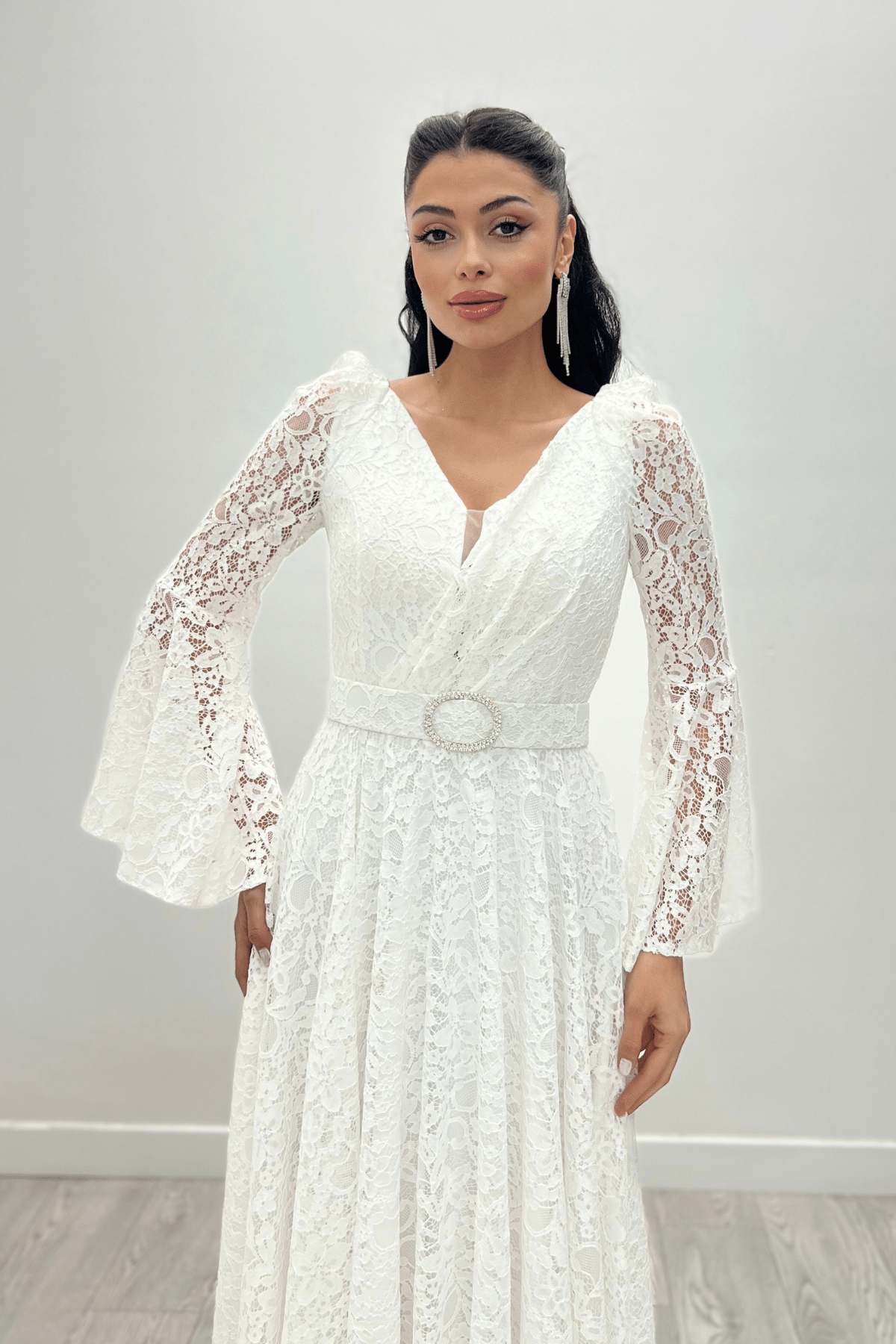 Dantel Kumaş Kolları Volan Detaylı - BEYAZ