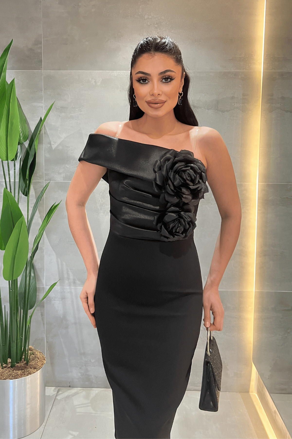 Double Kumaş Organze Çiçek Detaylı Kalem Elbise - SİYAH