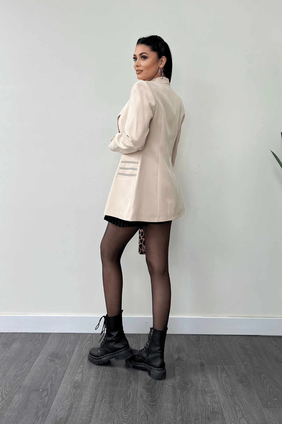 Double Kumaş Taş Detaylı Ceket - BEJ