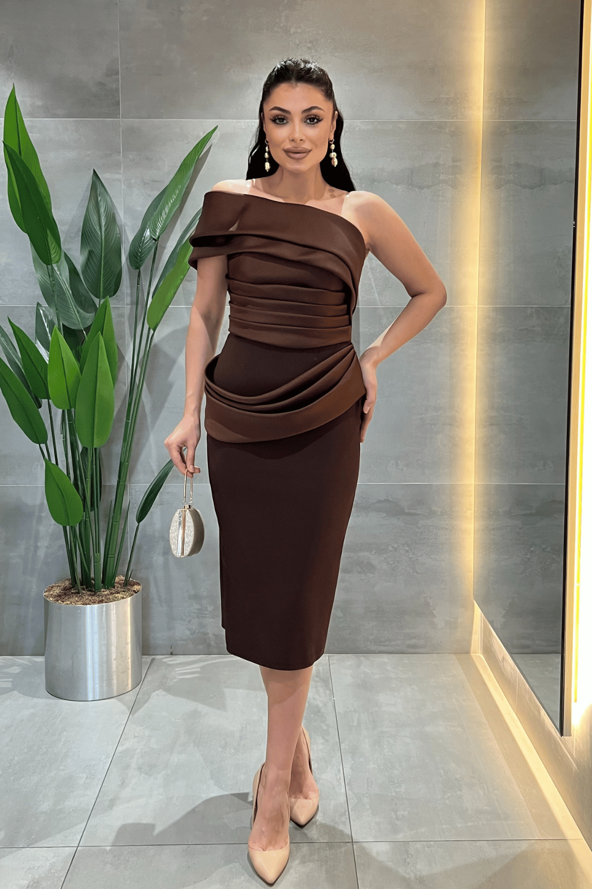 Double Kumaş Tek Kol Kalem Elbise - KAHVERENGİ