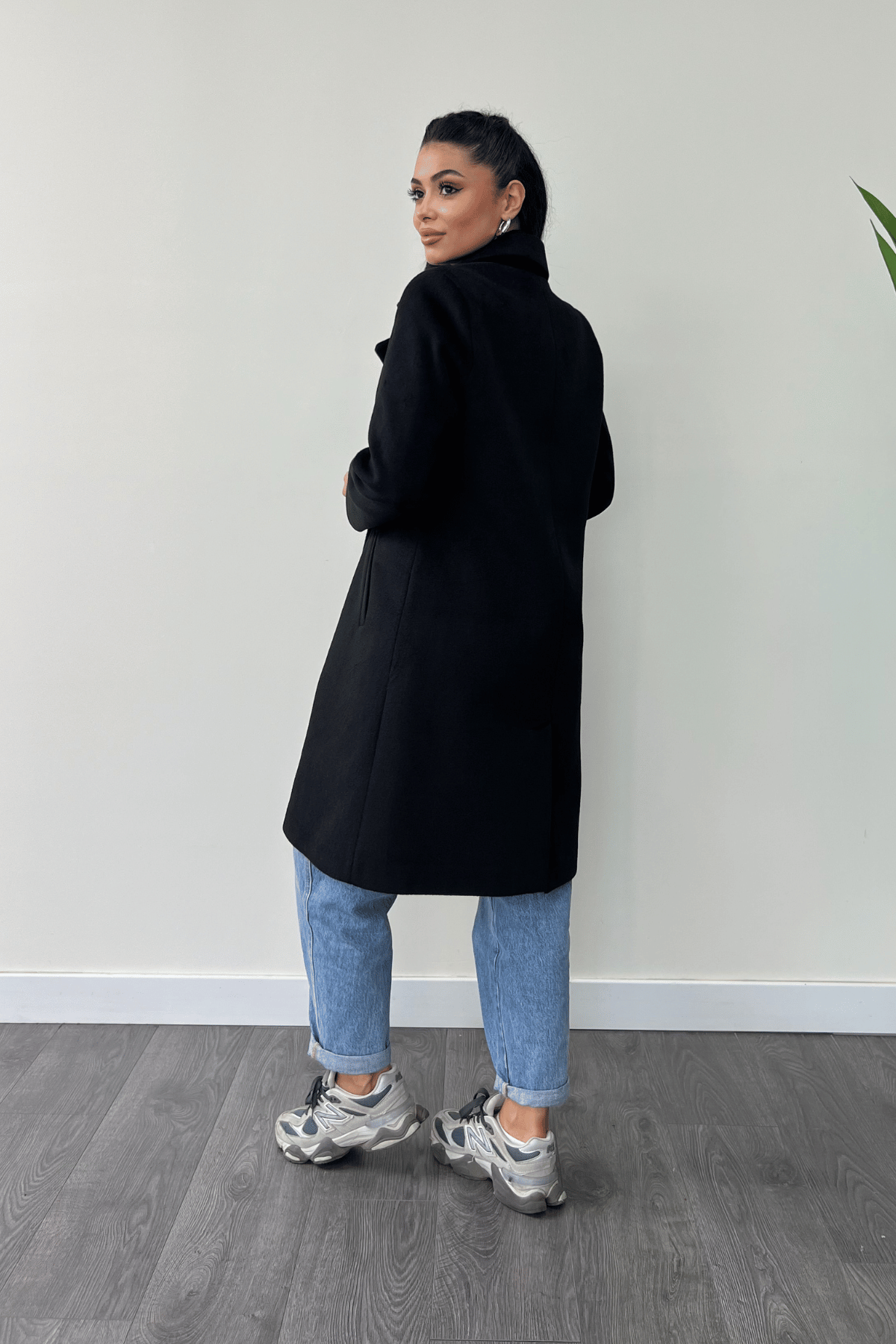 Düğme Detaylı Kaşe Kaban - SİYAH