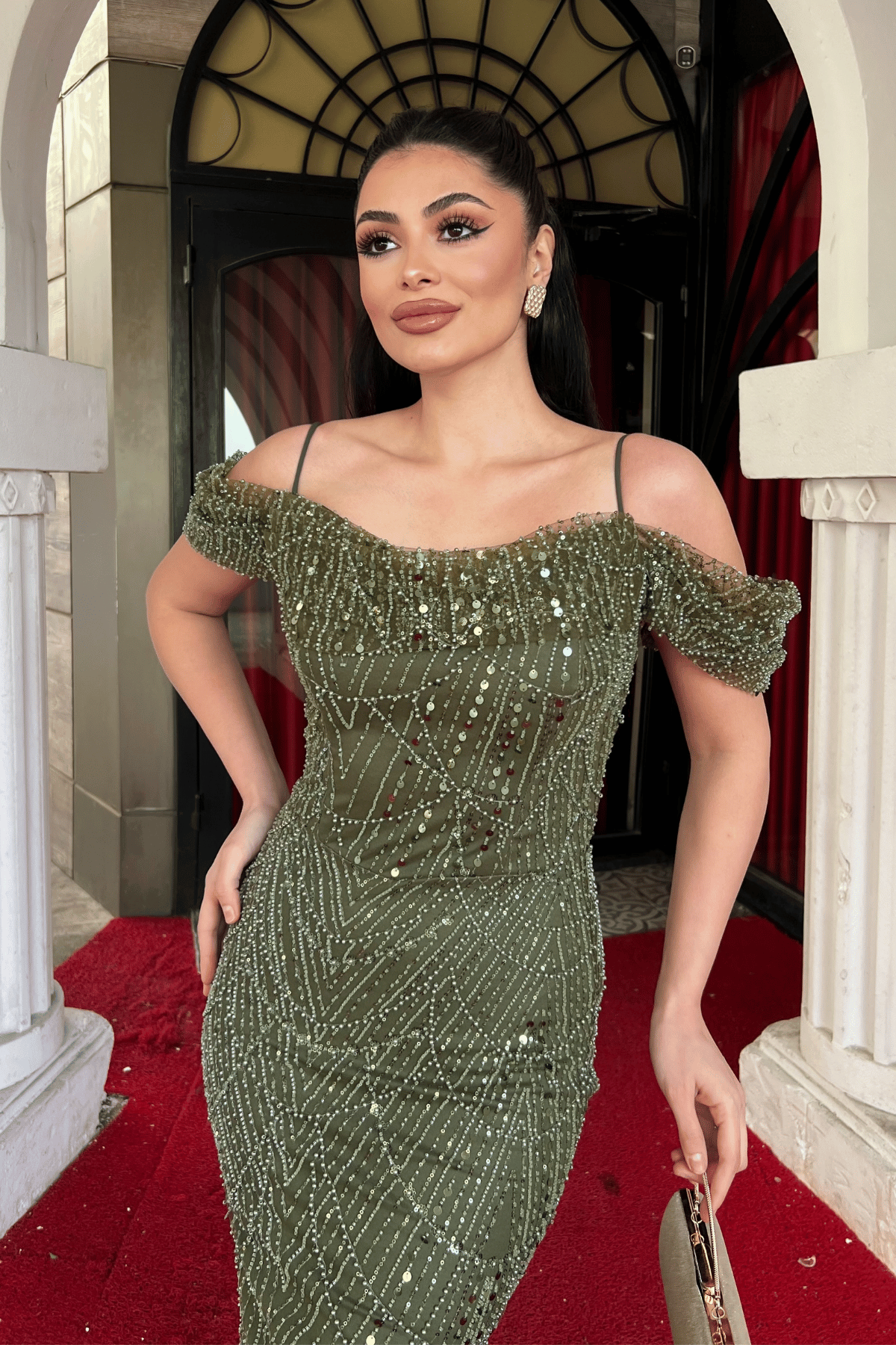 Full Boncuk Kumaş Kayık Yaka Balık Abiye Elbise - HAKİ YEŞİLİ