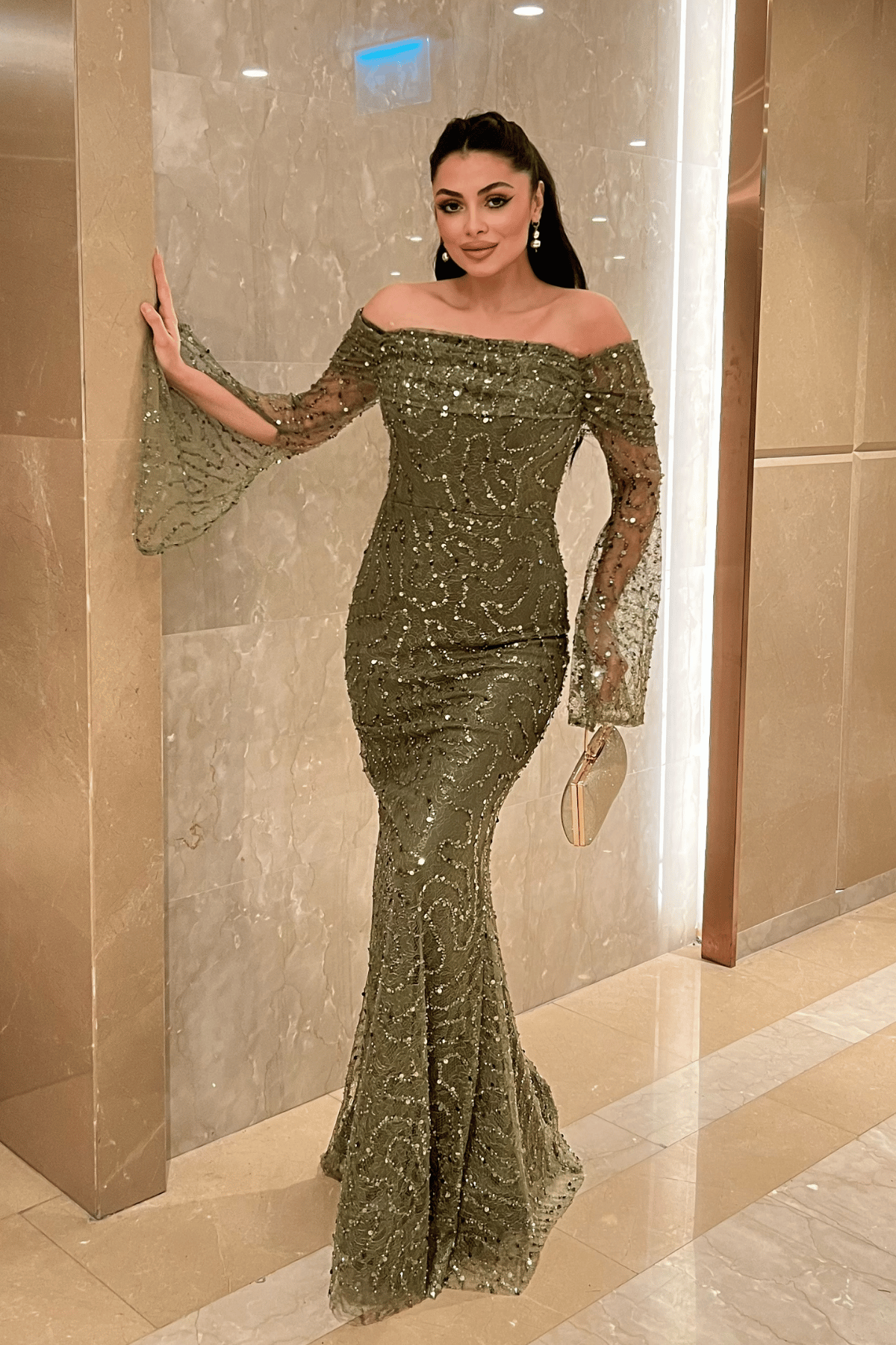 Full Boncuklu Kumaş Kayık Yaka Abiye Elbise - HAKİ YEŞİLİ