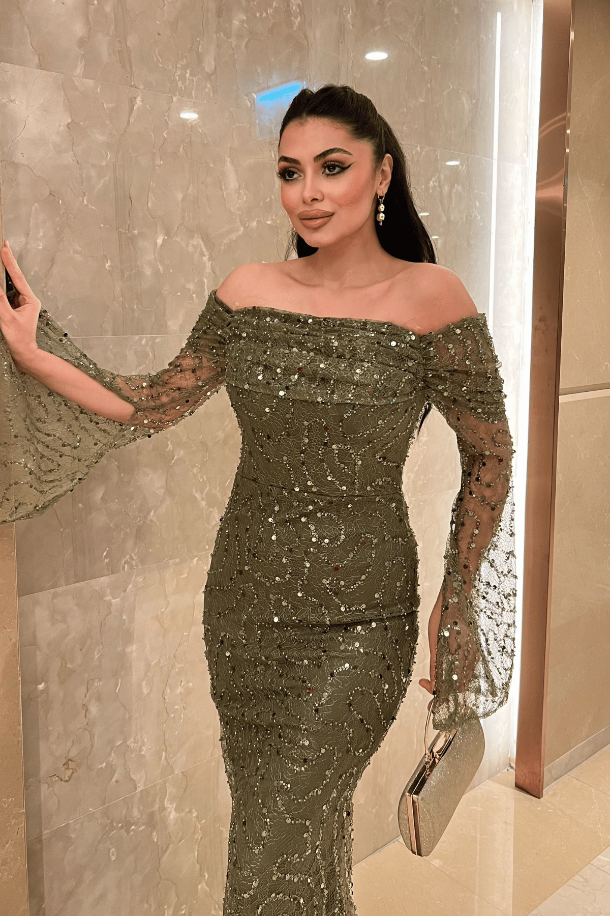 Full Boncuklu Kumaş Kayık Yaka Abiye Elbise - HAKİ YEŞİLİ