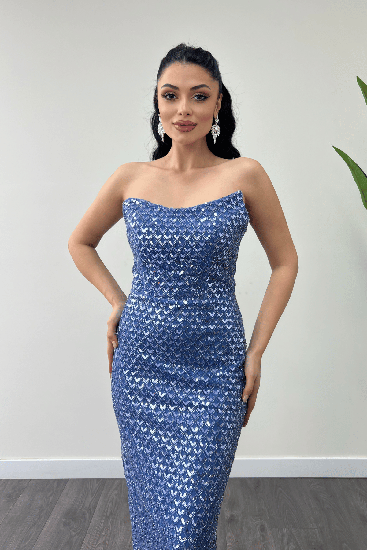 Full Boncuklu Kumaş Straplez Abiye Elbise - İNDİGO MAVİ
