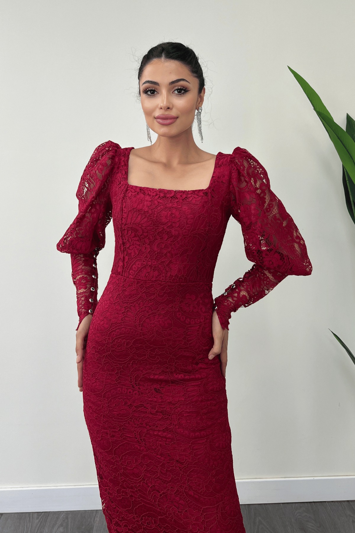 Güpür Dantel Kumaş Balon Kol Kalem Elbise - BORDO